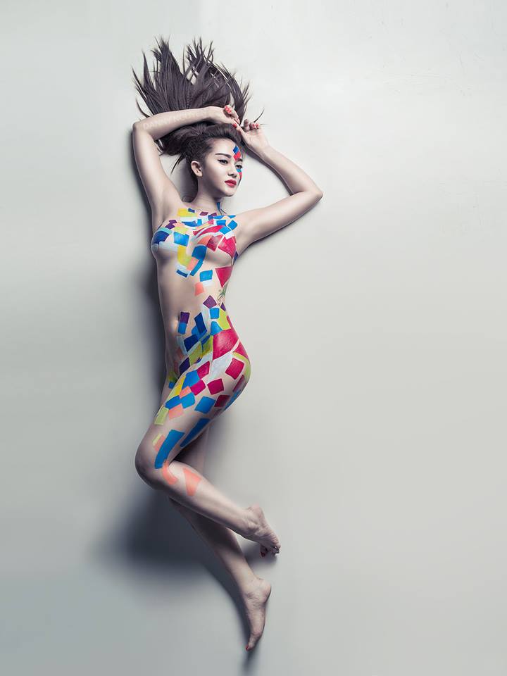 Trendy Tran with bodypainting