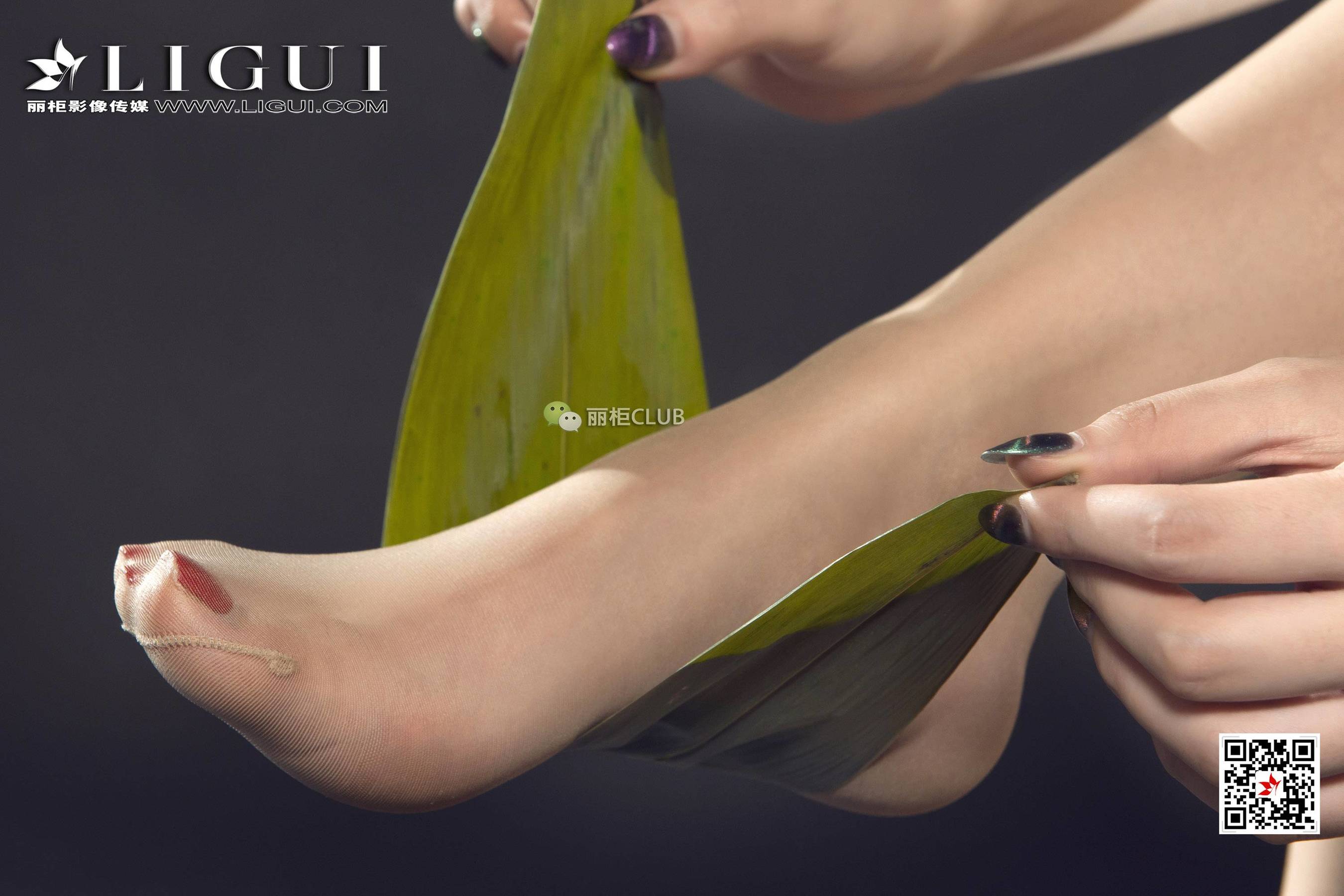 Foot mold ice cream Duanxiang Congs Wong Ligui Internet beauty