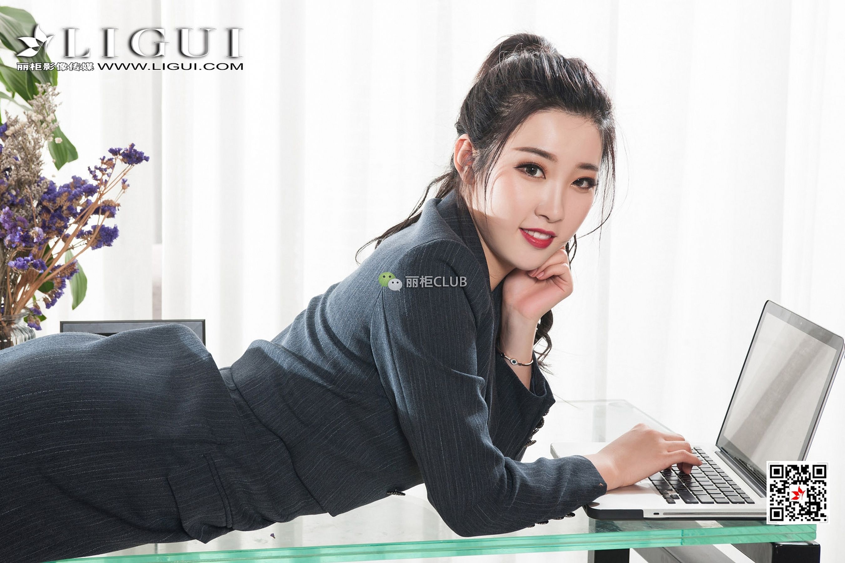 MODE Leg Model Xiaoxiao Black Silk OL Ligui