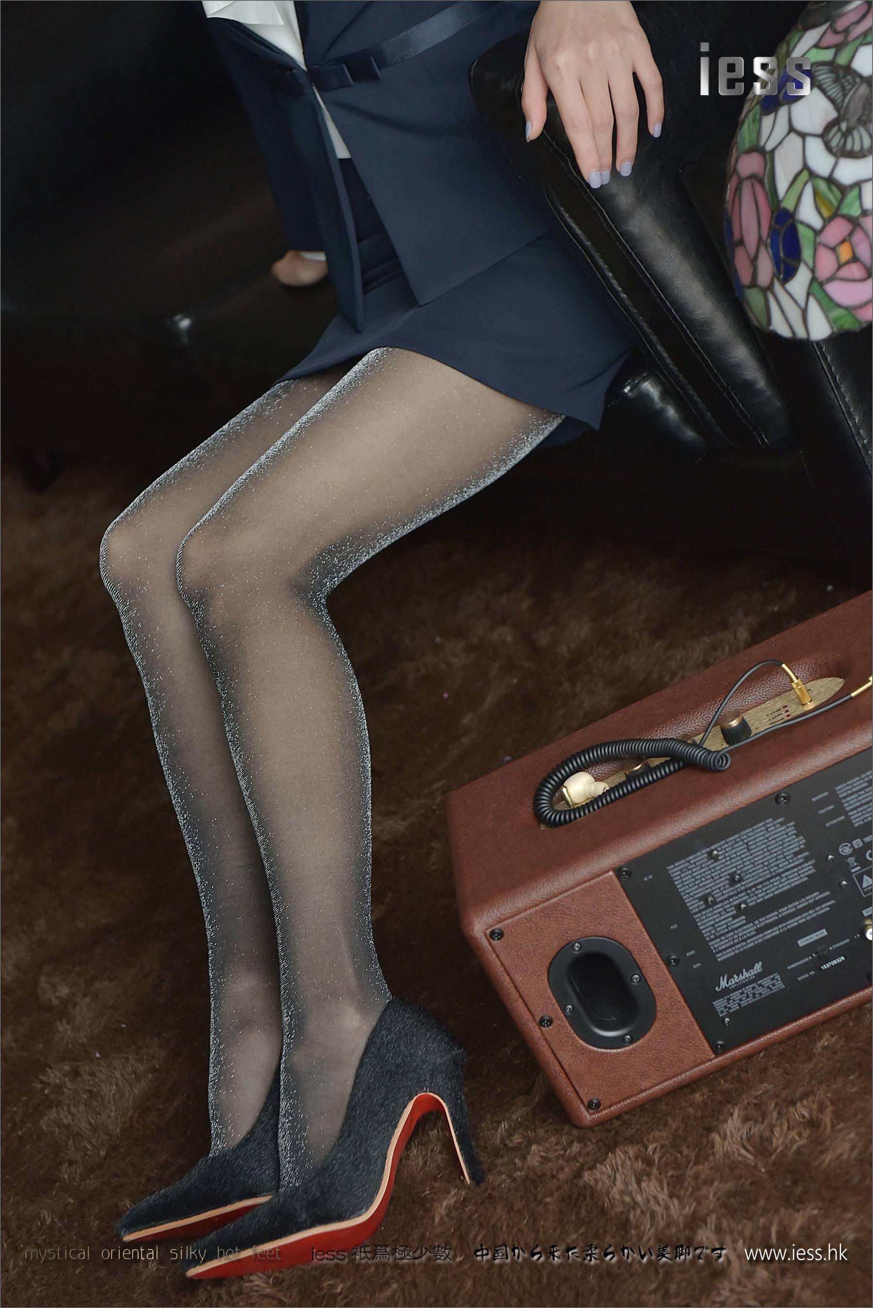 Silk Foot Bento 106 Little Six Silver Scallion Flash Silk IESS is thinking about it