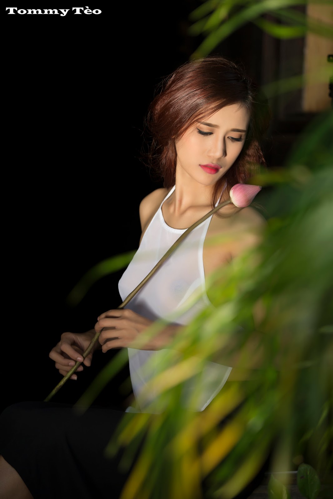 The bibs are wistful The back has a space to save dreams The overalls ever in the dream also wait for the old way