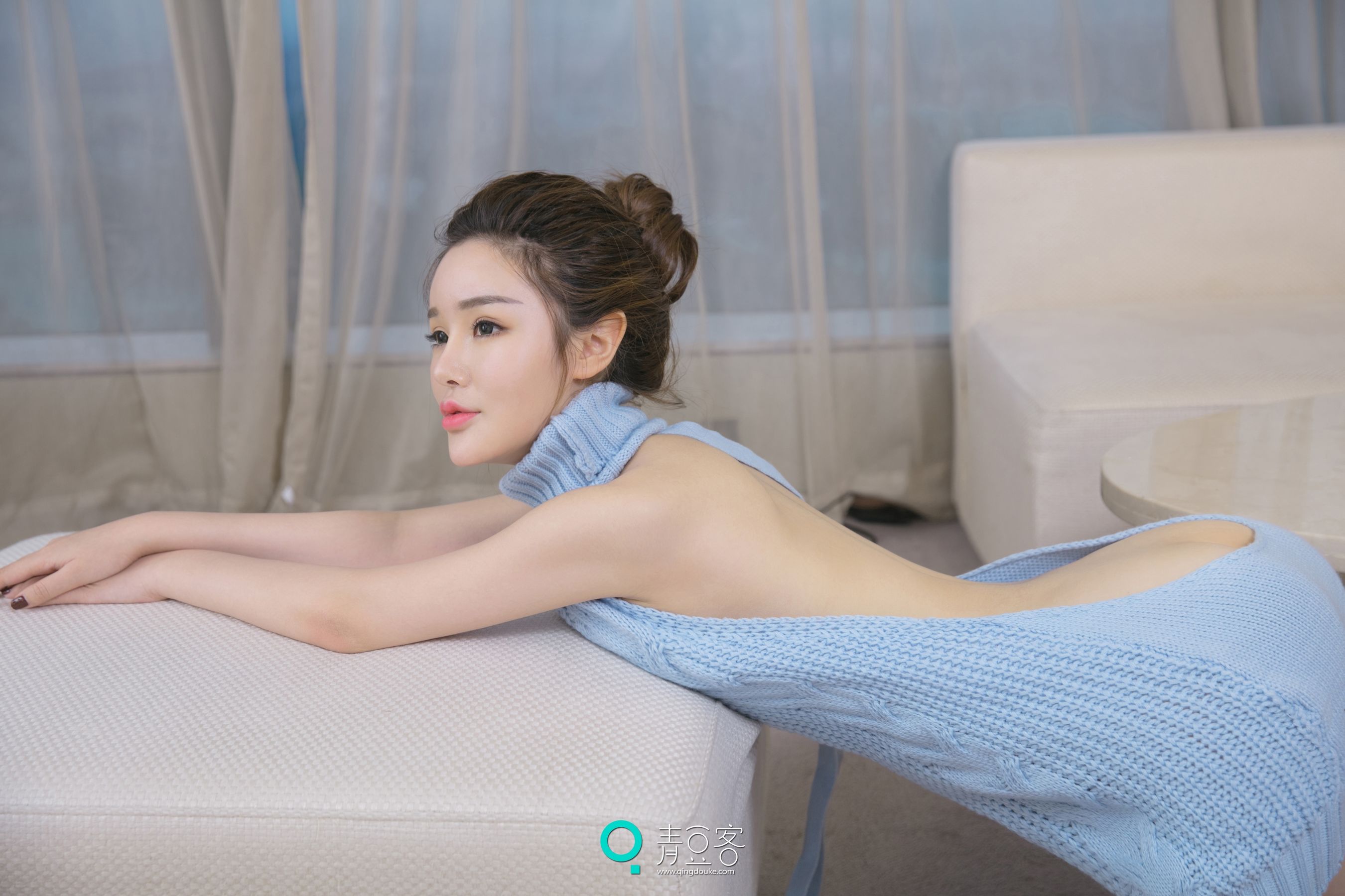 Chen Yuxi Sling skirtperspective lacesexy sweater 青 陈