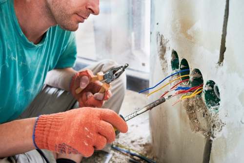 Electrical Safety Precautions: Top Tips for a Safe Home