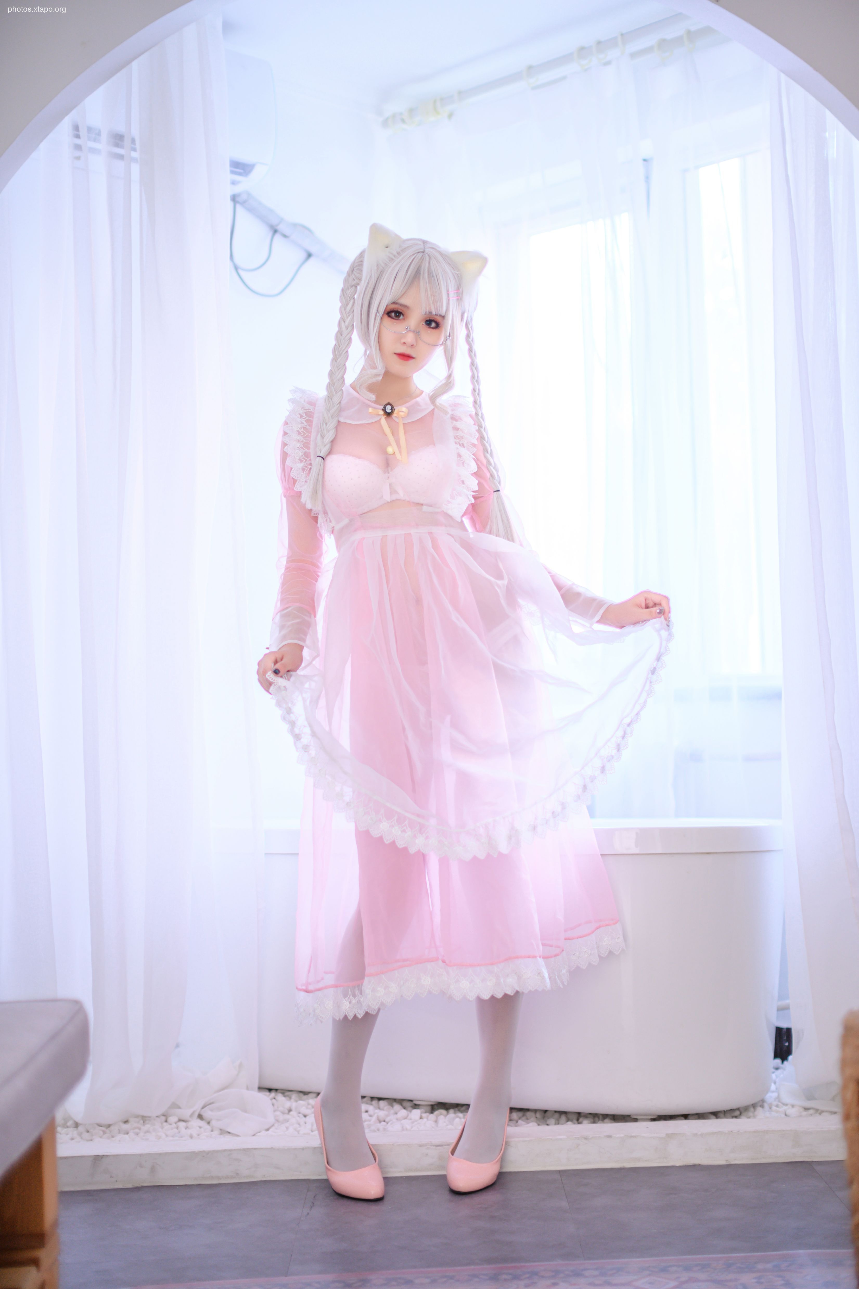 Qiu Chuchu pink transparent maid