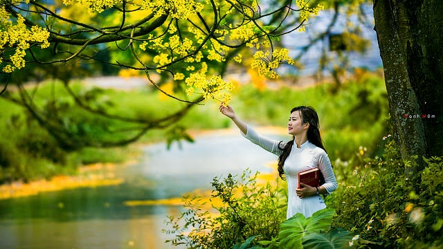 The road, between the pain The pain is just enough to miss each other, smile | Like ca