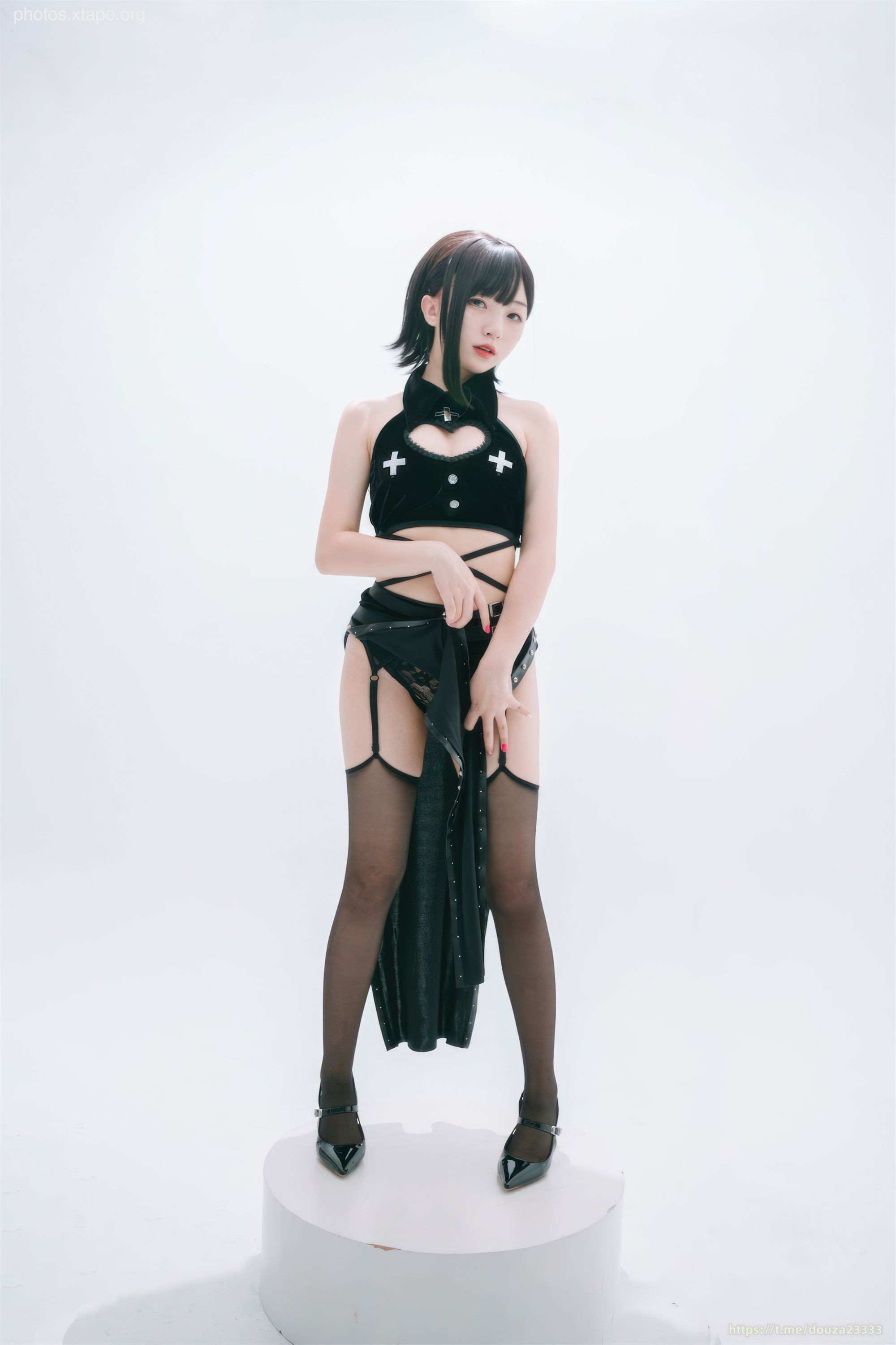 Flower Bell Garter Nun 71P