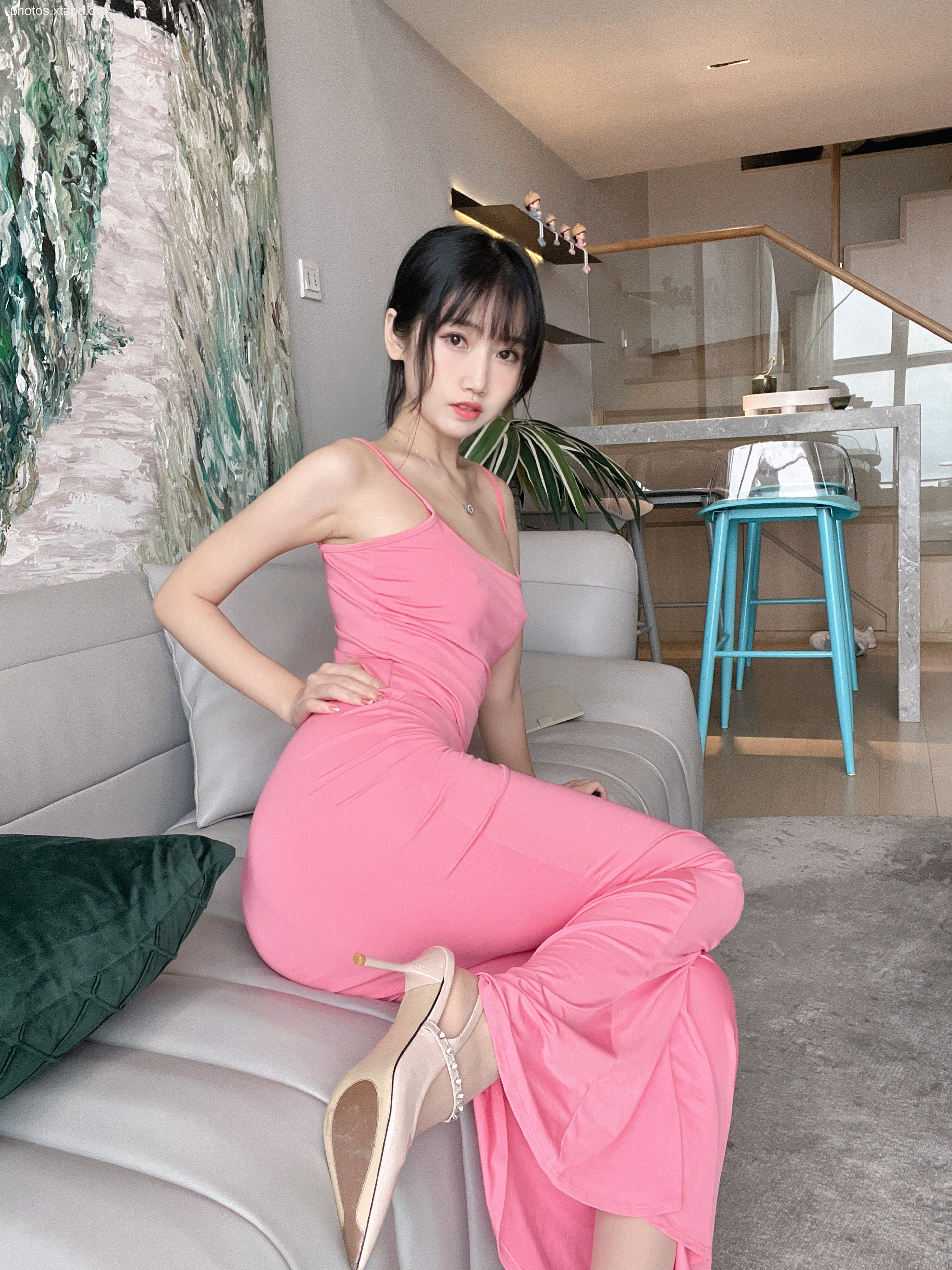 Domestic cat bathroom pink bump wife 1V39P-420M