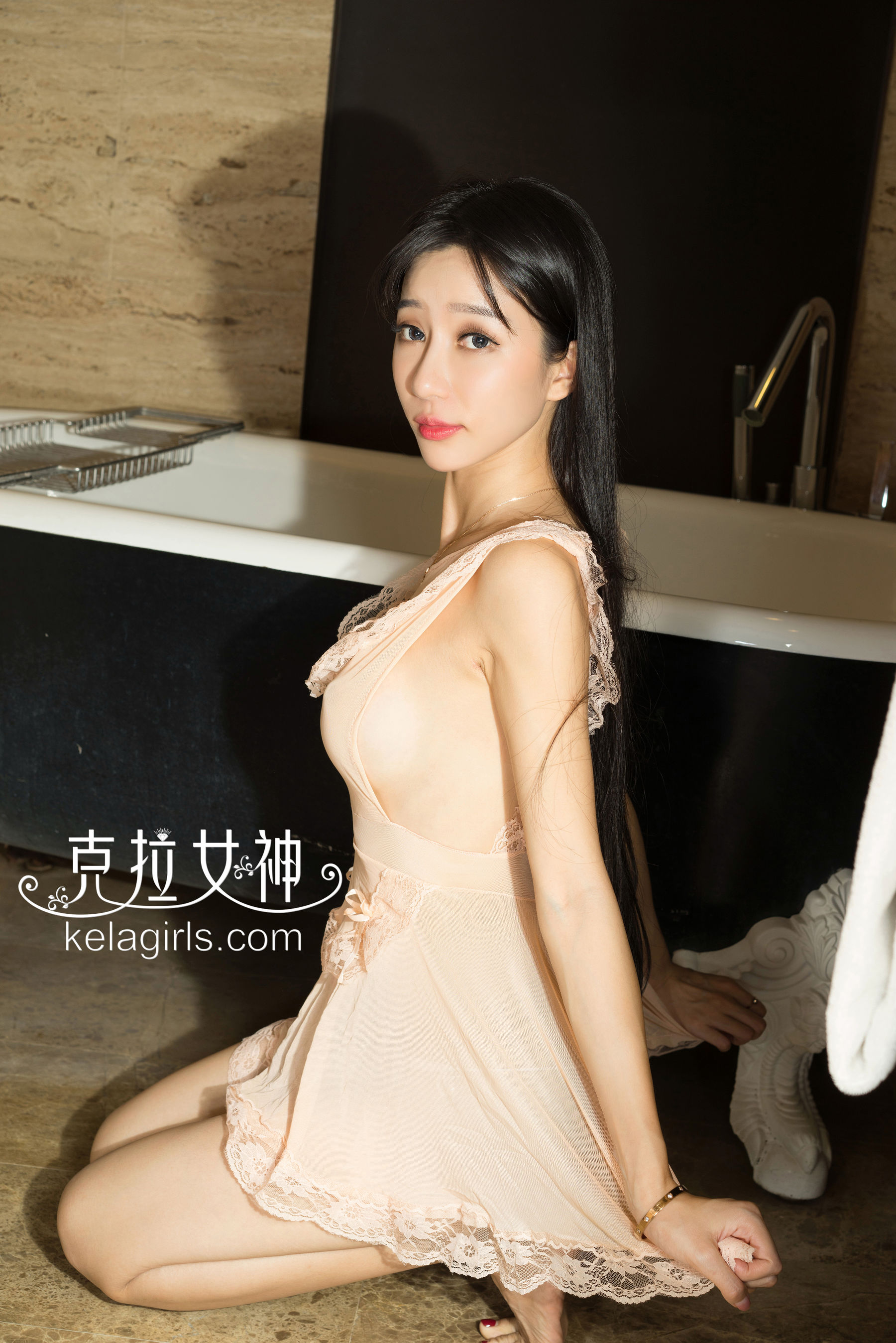 Wu Qianqian's April? Spring Light Crane Goddess