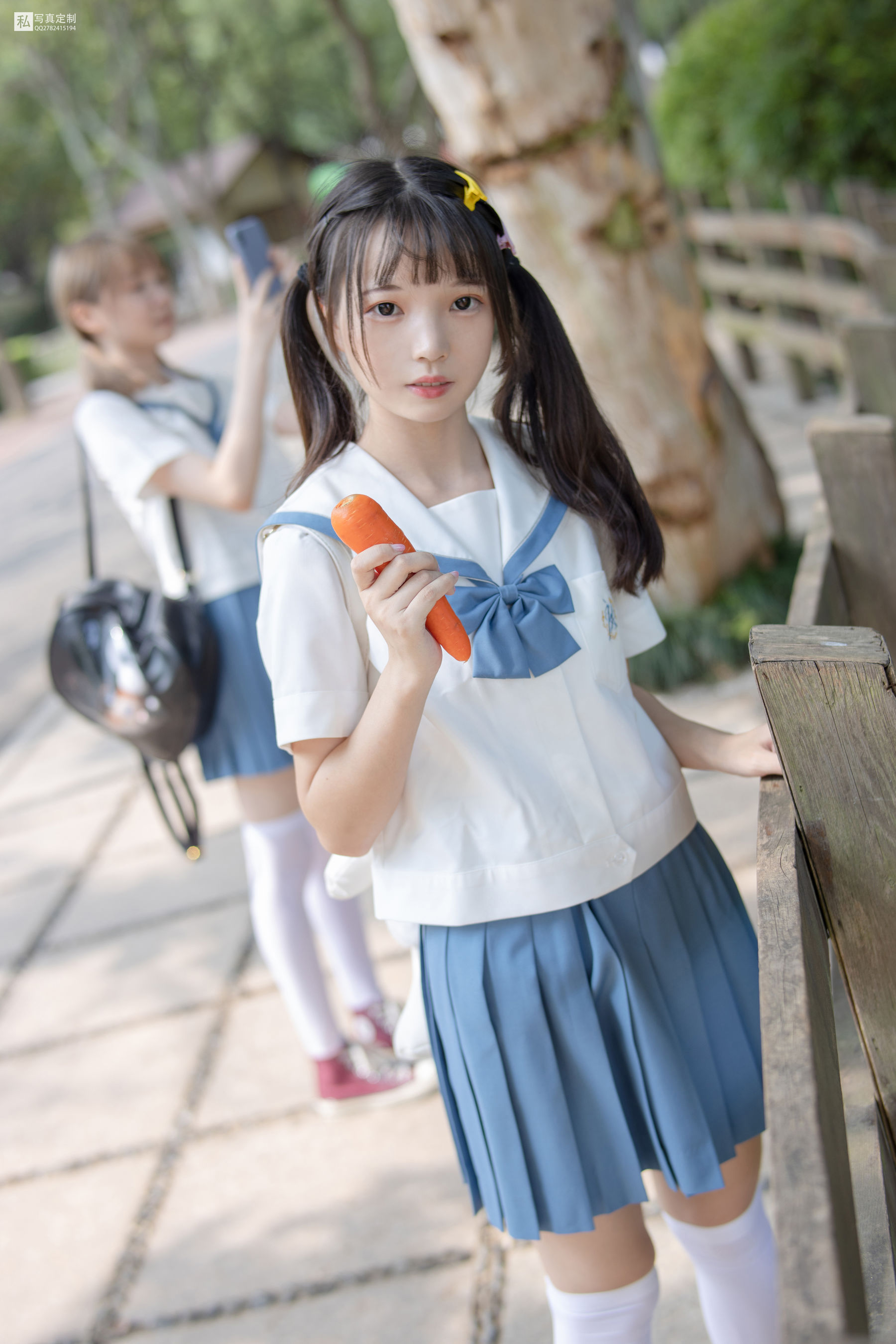 Mori Consortium JKFUN-025 Mo Mo & amp; AIKA 80D white silk overweight socks