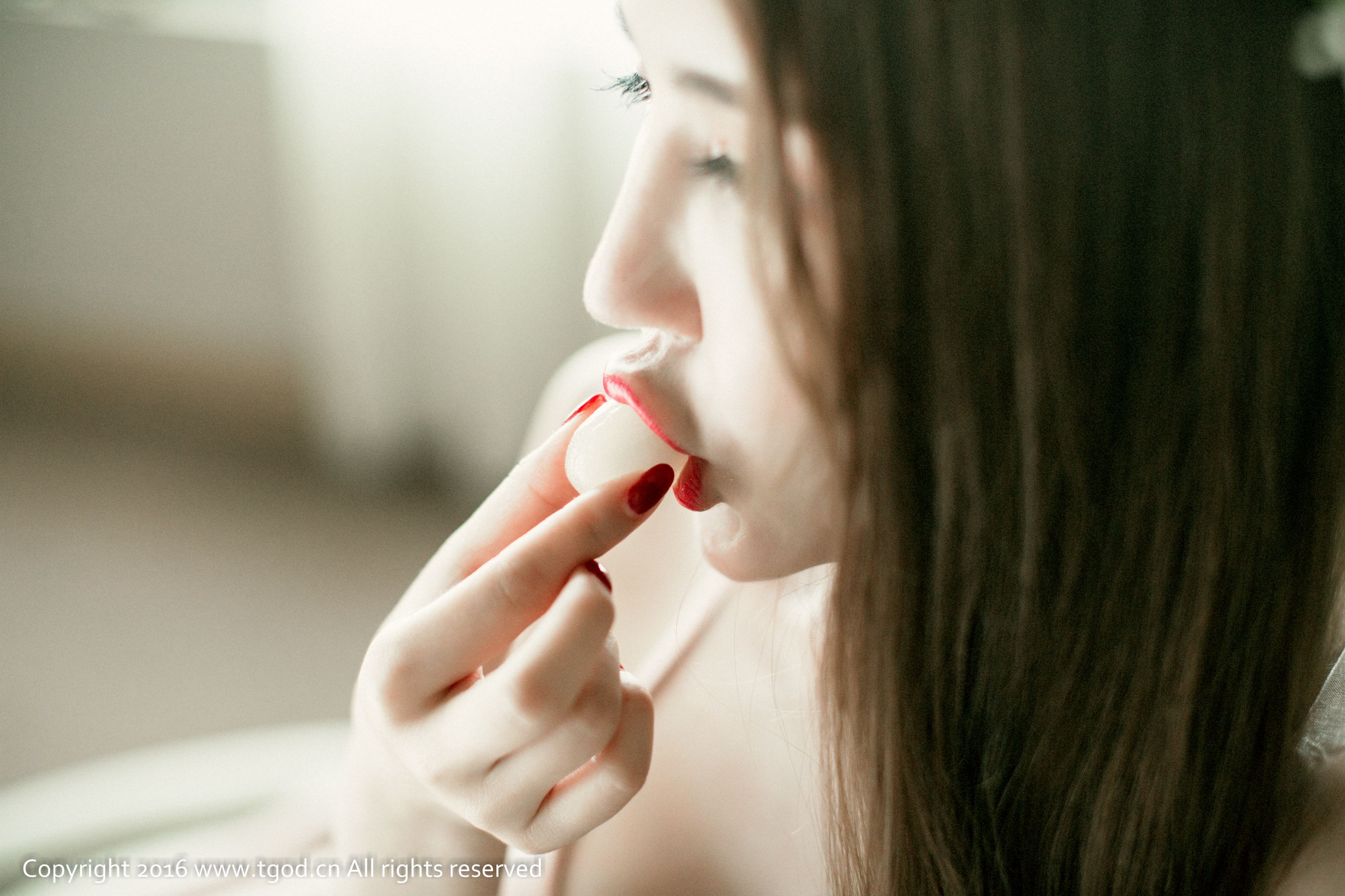 Soft Girl@y Yuer Incarnate Sexy Fashion Girl Push Goddess TGOD