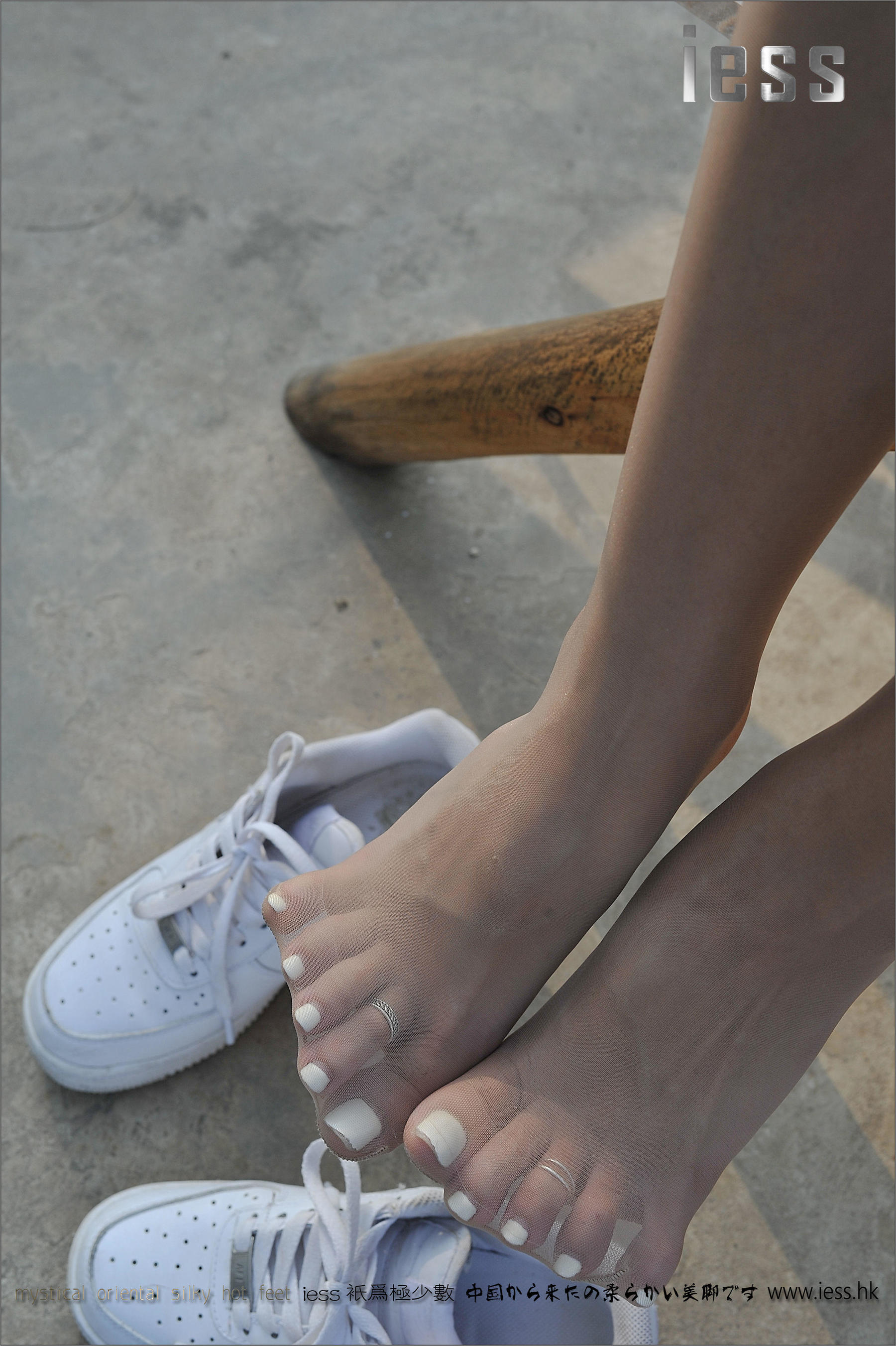 Silk Foot Bento 037 SASA SASA Sneakers Pork Silk Collection Edition