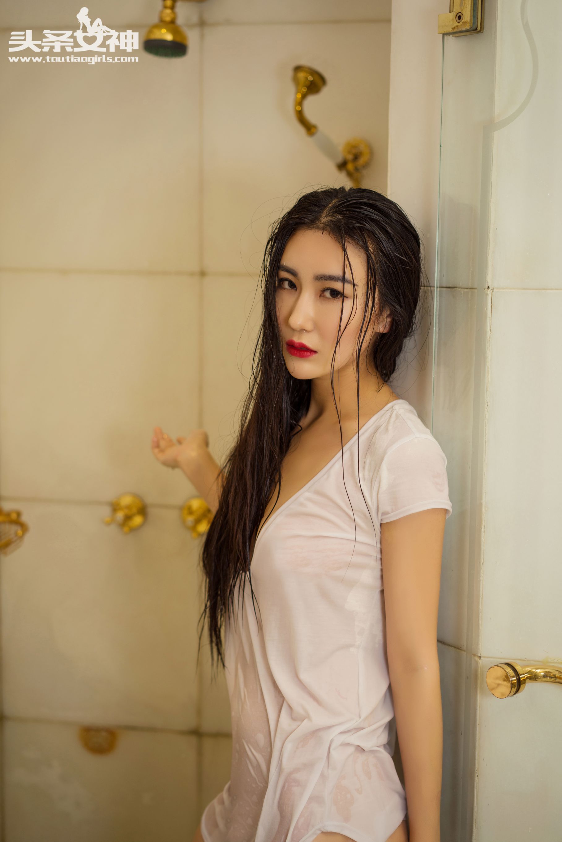 Kai Ai Ni/瑷 Ni Die in your Cup Headline Goddess