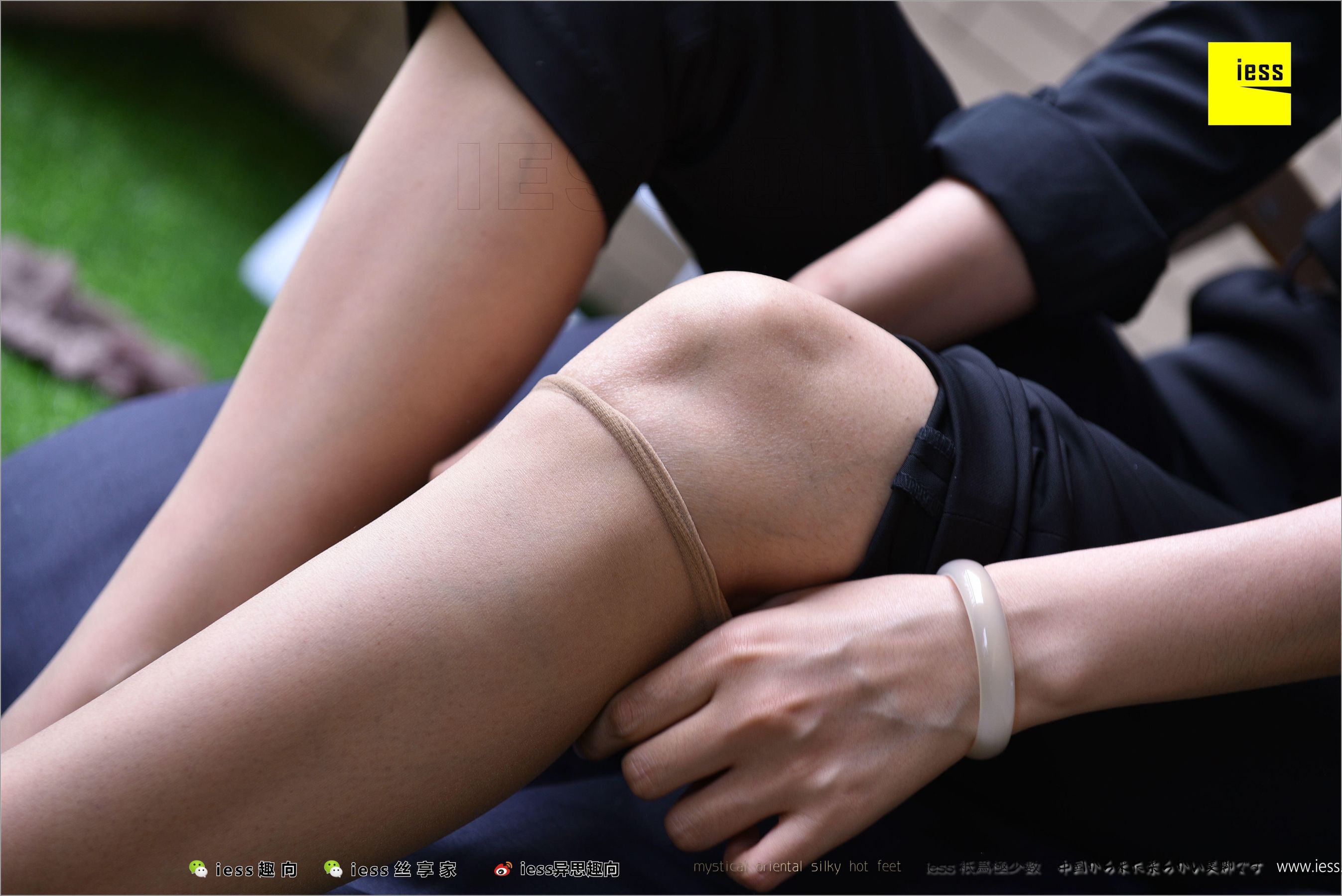 Huahua's Middle Stockings-The Beauty of Unpopular Different Thoughts to IESS Silk Foot Bento 214