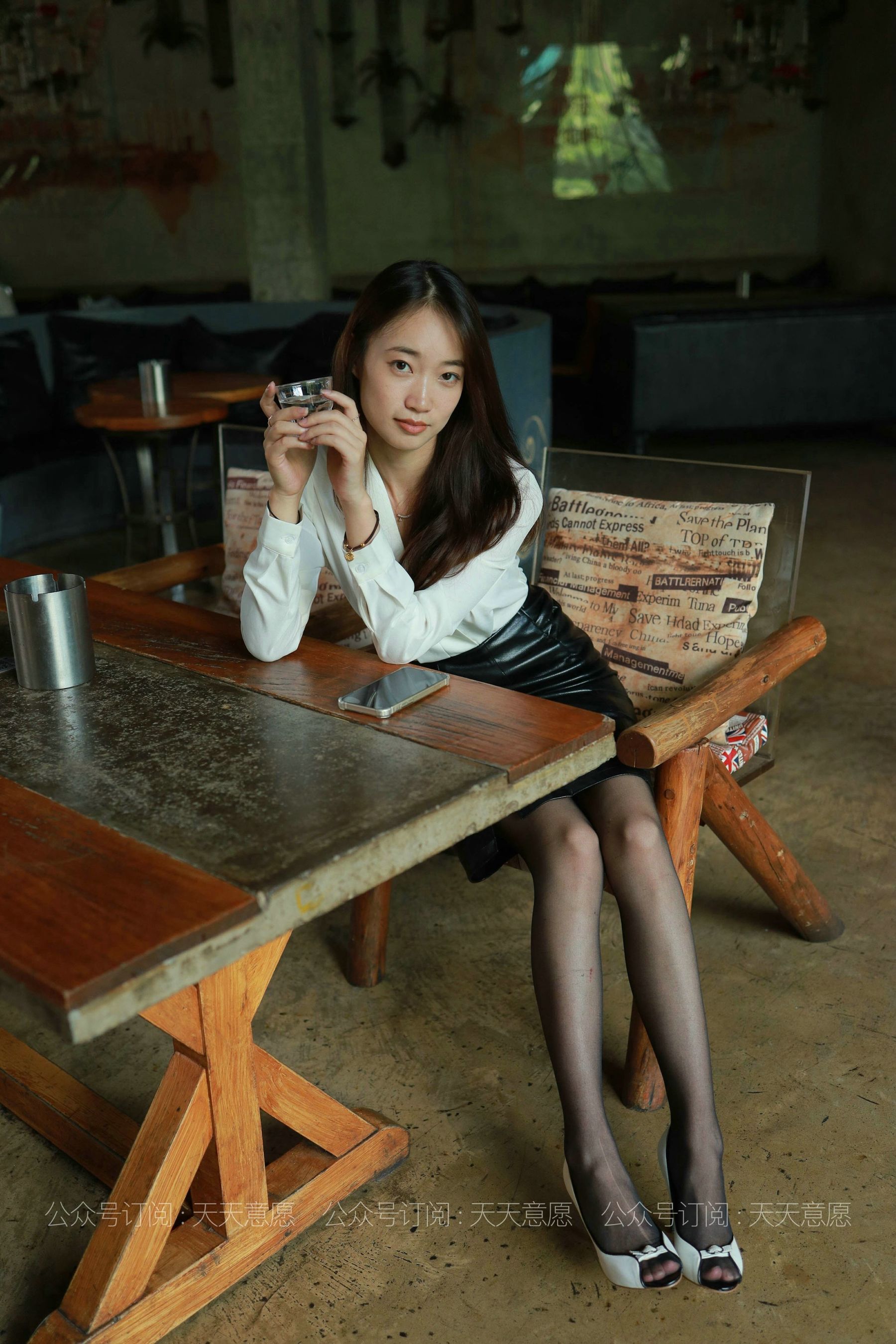 IESS Thoughts Fun Model: Xiaogao OL Black Rose