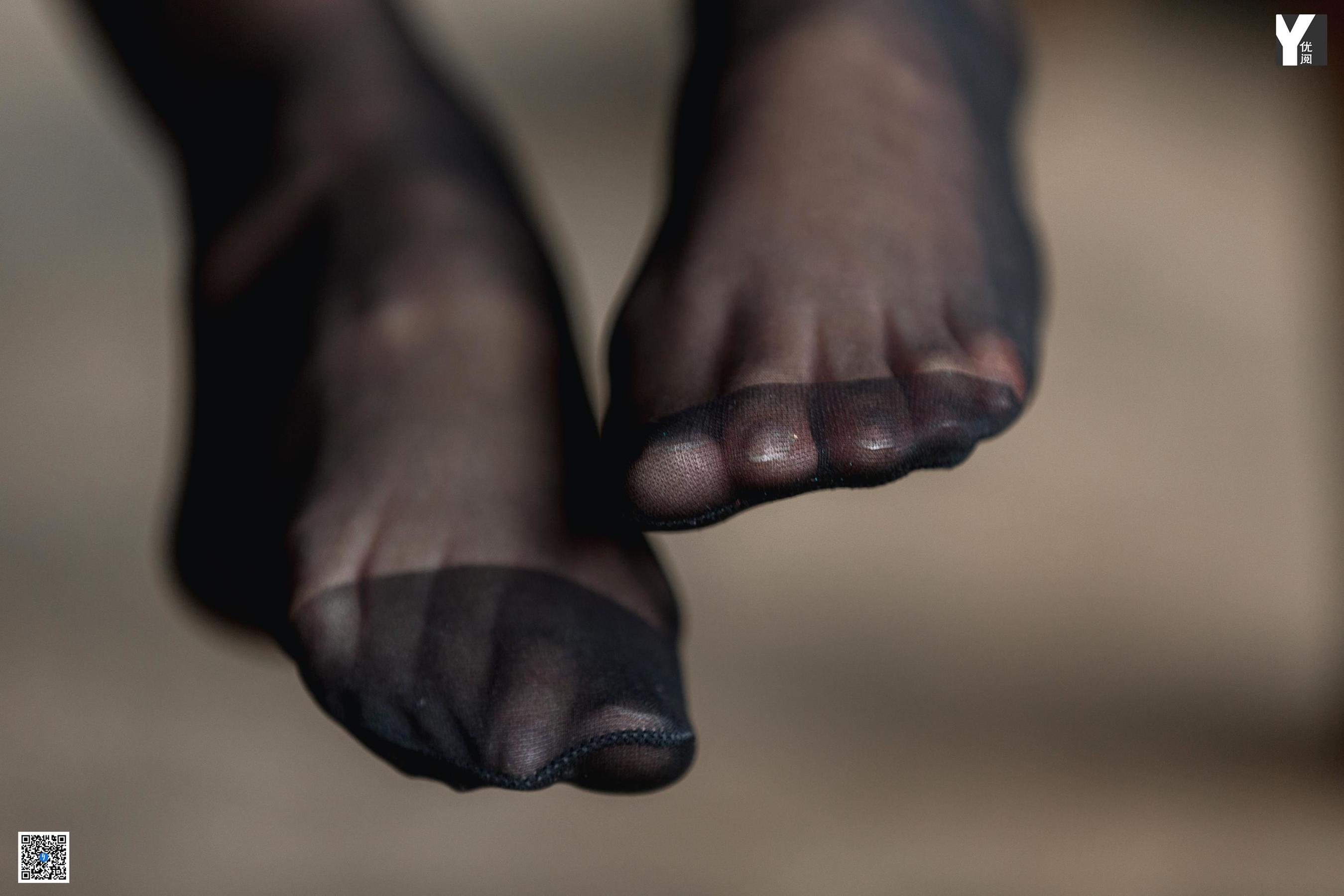 IESS Thoughts and Fun Model: Wan Ping Pure and Desire Black