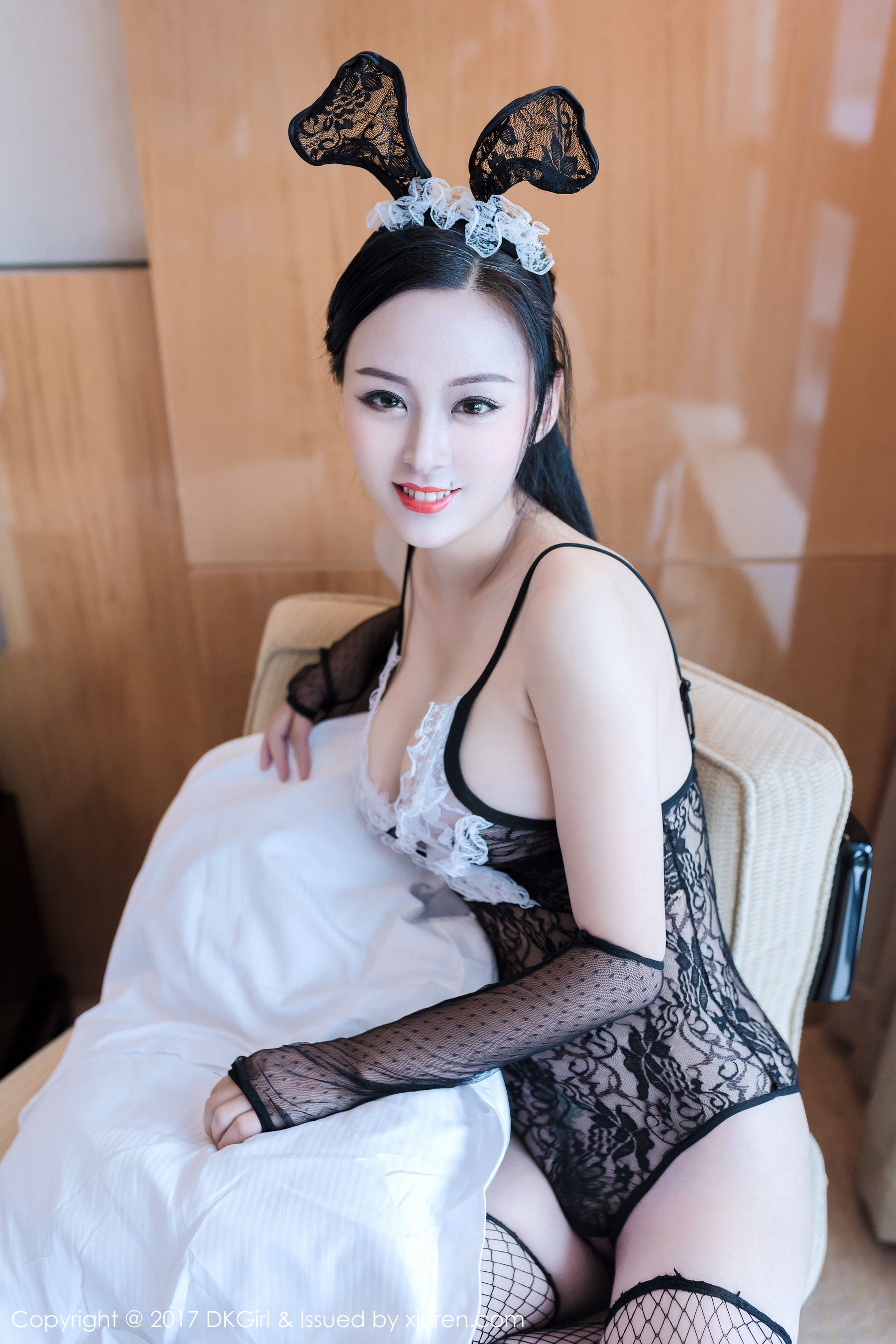 Model Hongyan High Beauty Big Breasts Royal Girl DKGIRL VOL.035