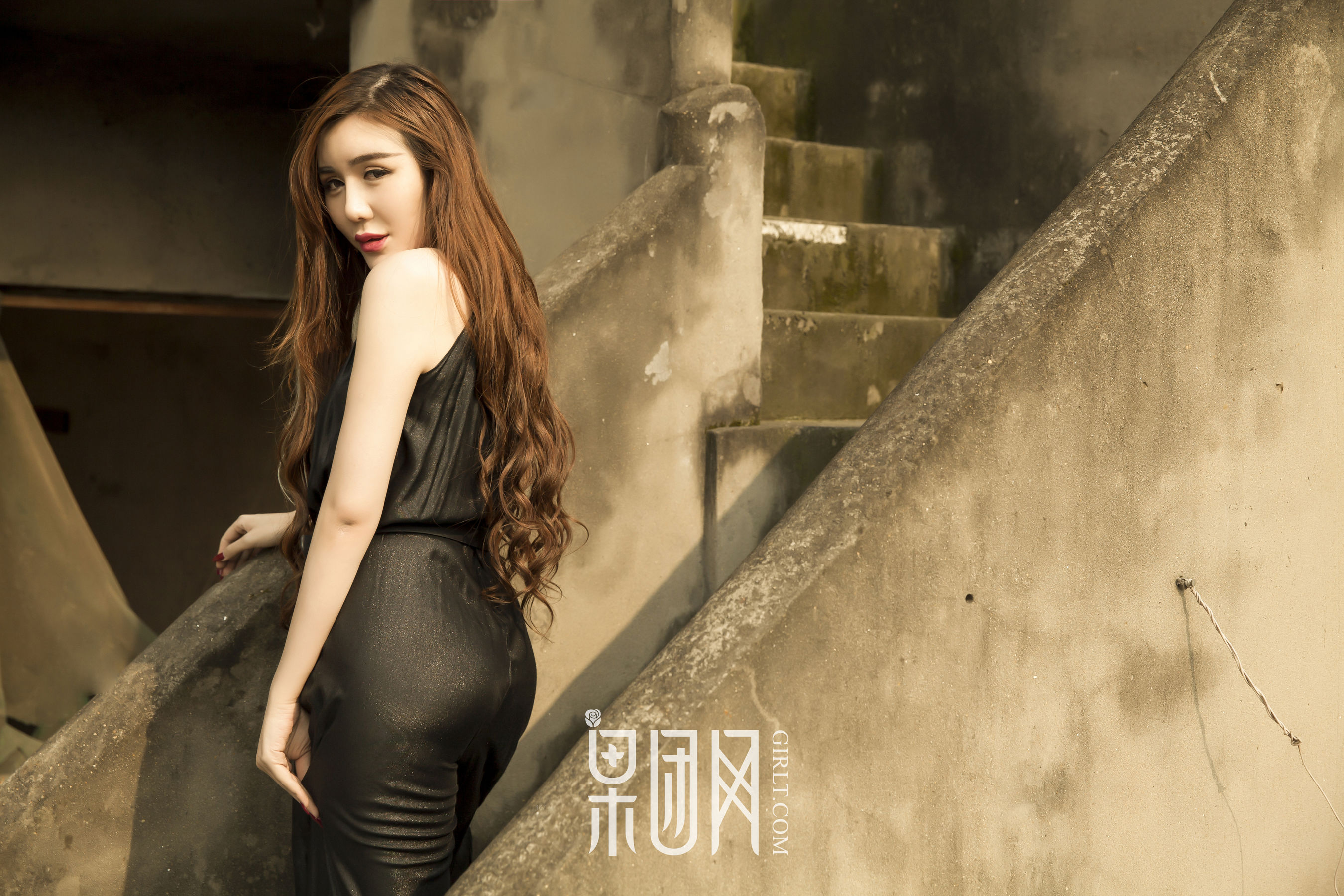 Zhou Xiaowei True Busty Rabbit Girl Vacuum Fruit Group Girlt No.019