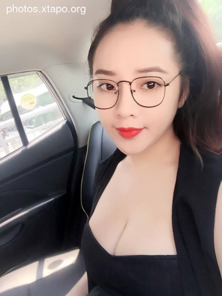 Cao Giang Big Boobs Picture and Photo