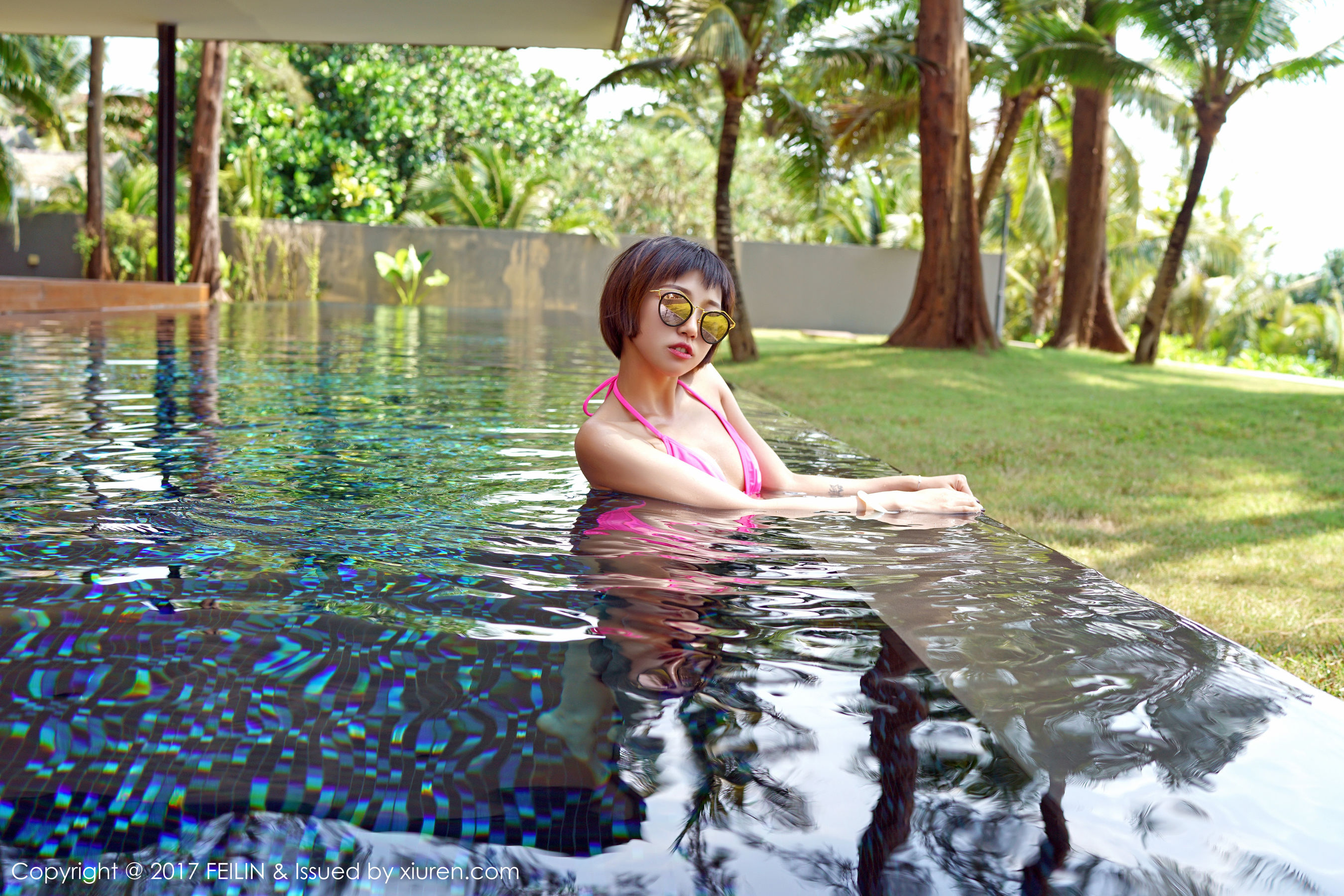 Feng Mu LRIS Bed Pattial Panel LaceBikini 囡 Feilin Vol.095