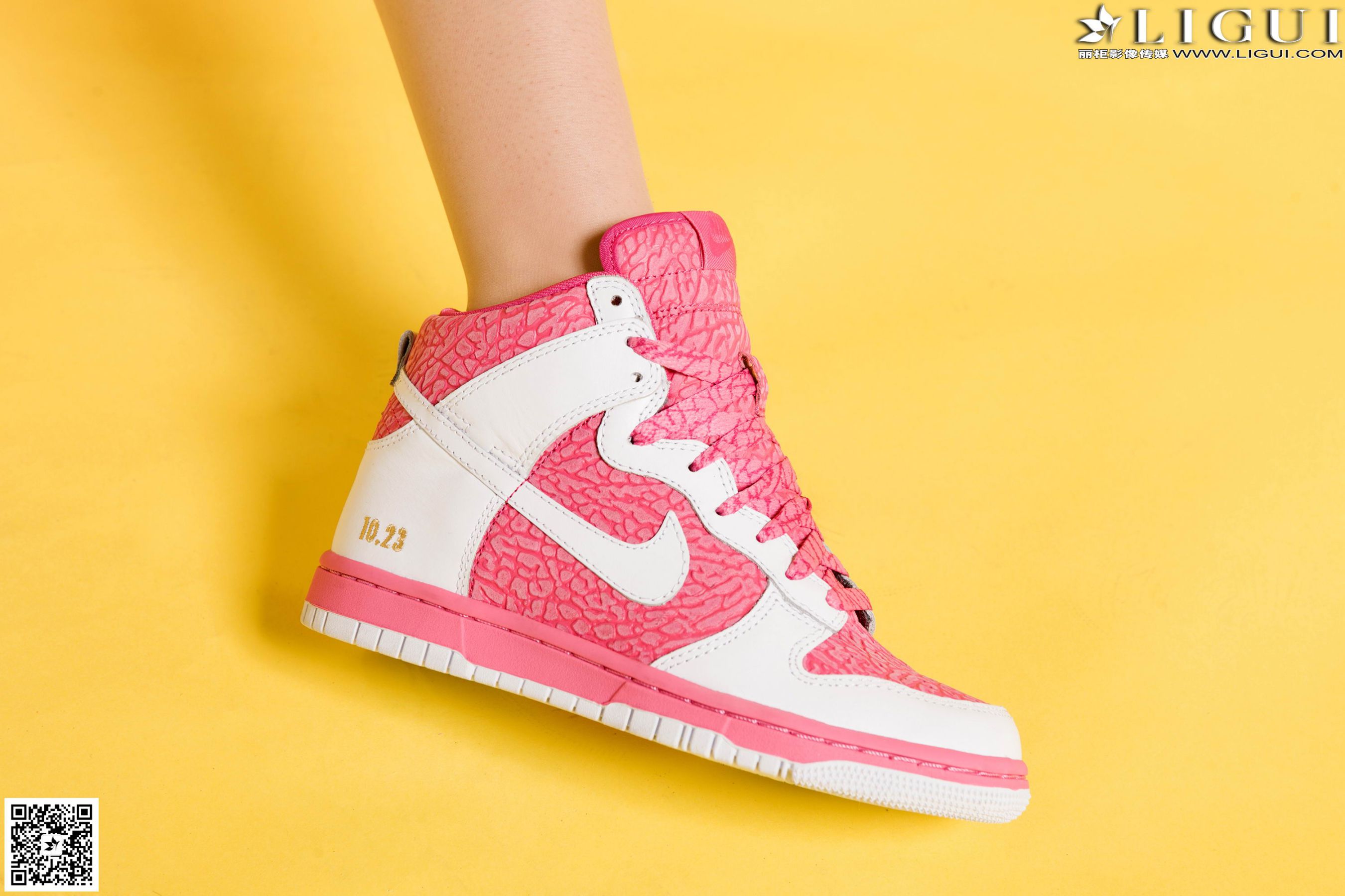 Ligui Model Yuner Basketball Girl Badminton Series beautiful legs jade foot photo picture