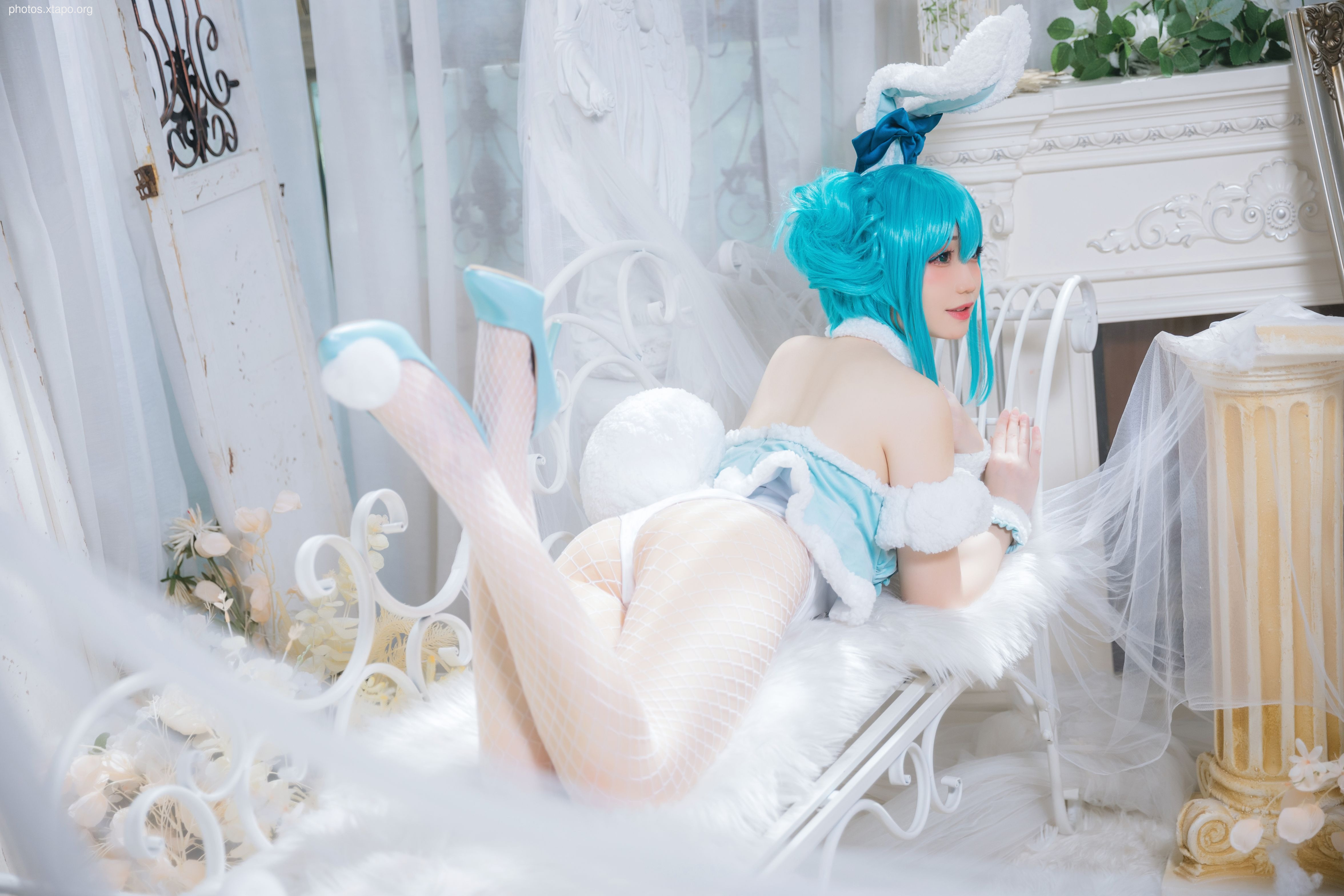 Supper carbon Hatsune Rabbit Girl 20P-239MB