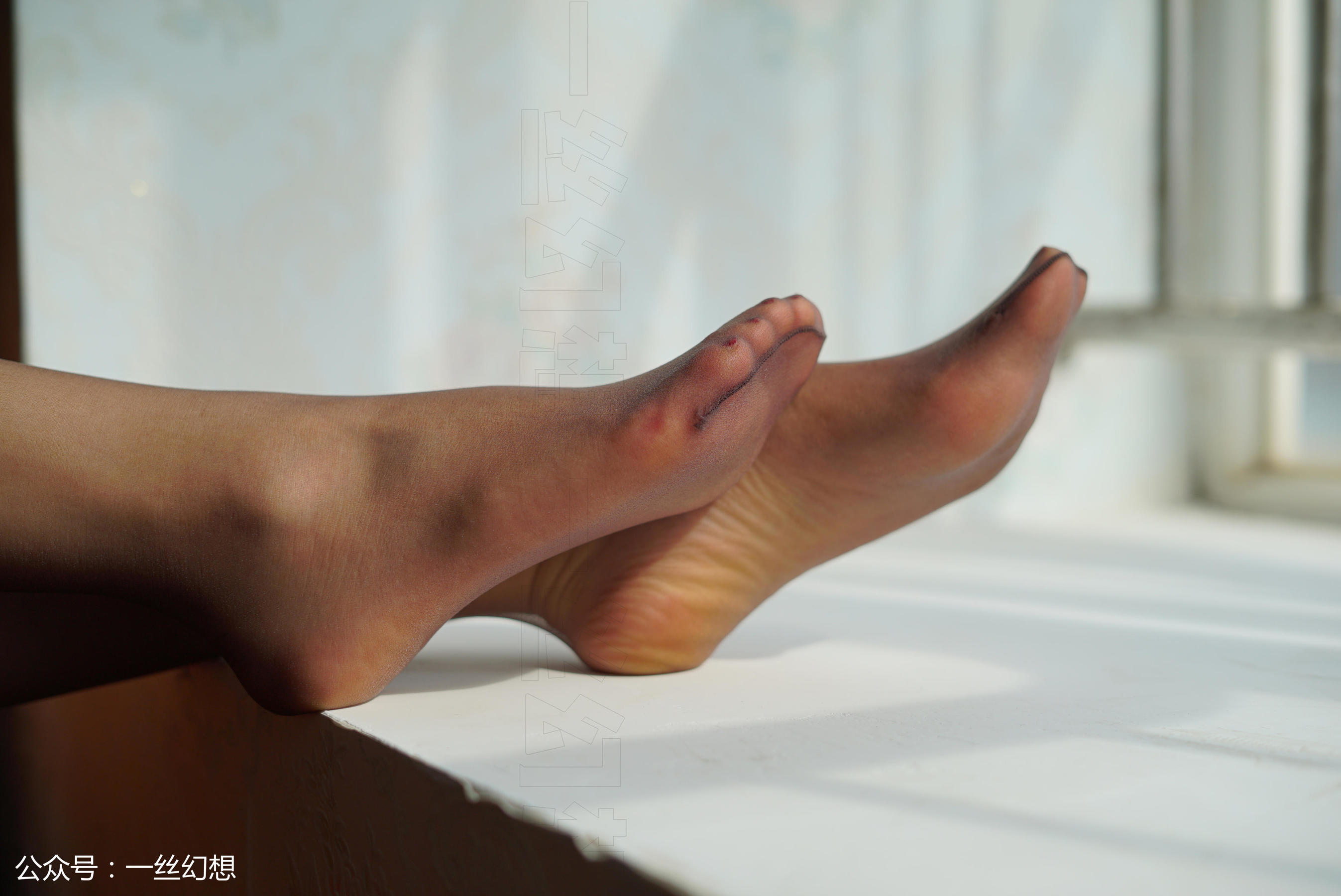 Takashi Women's Illustrations Socks Mono × A hint of fantasy NO.016 Sissi