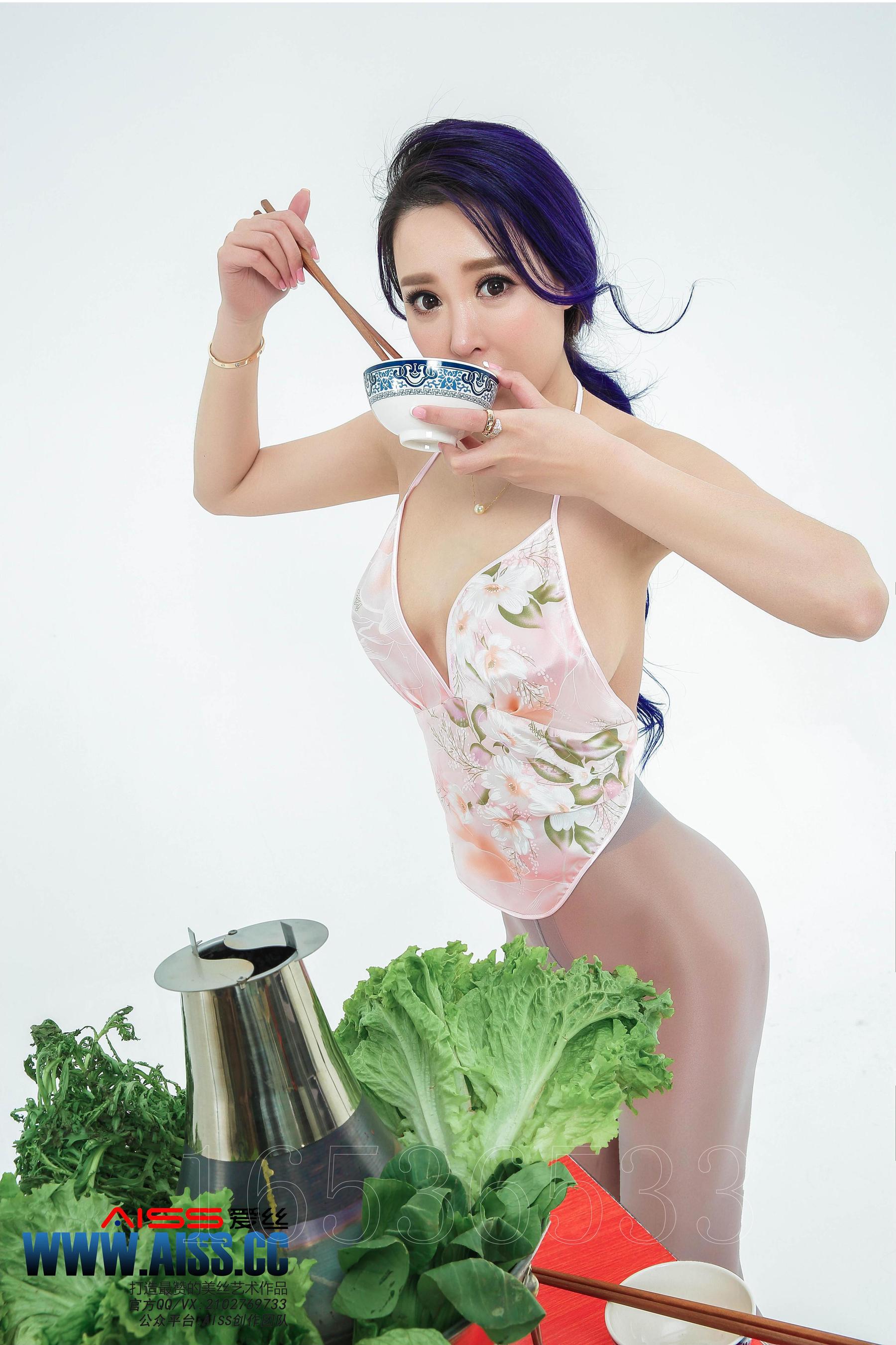 Sophie Sofia/Xinyang/Chen Yayan's 2016 New Year Special-Meisi Meal AISS Esis