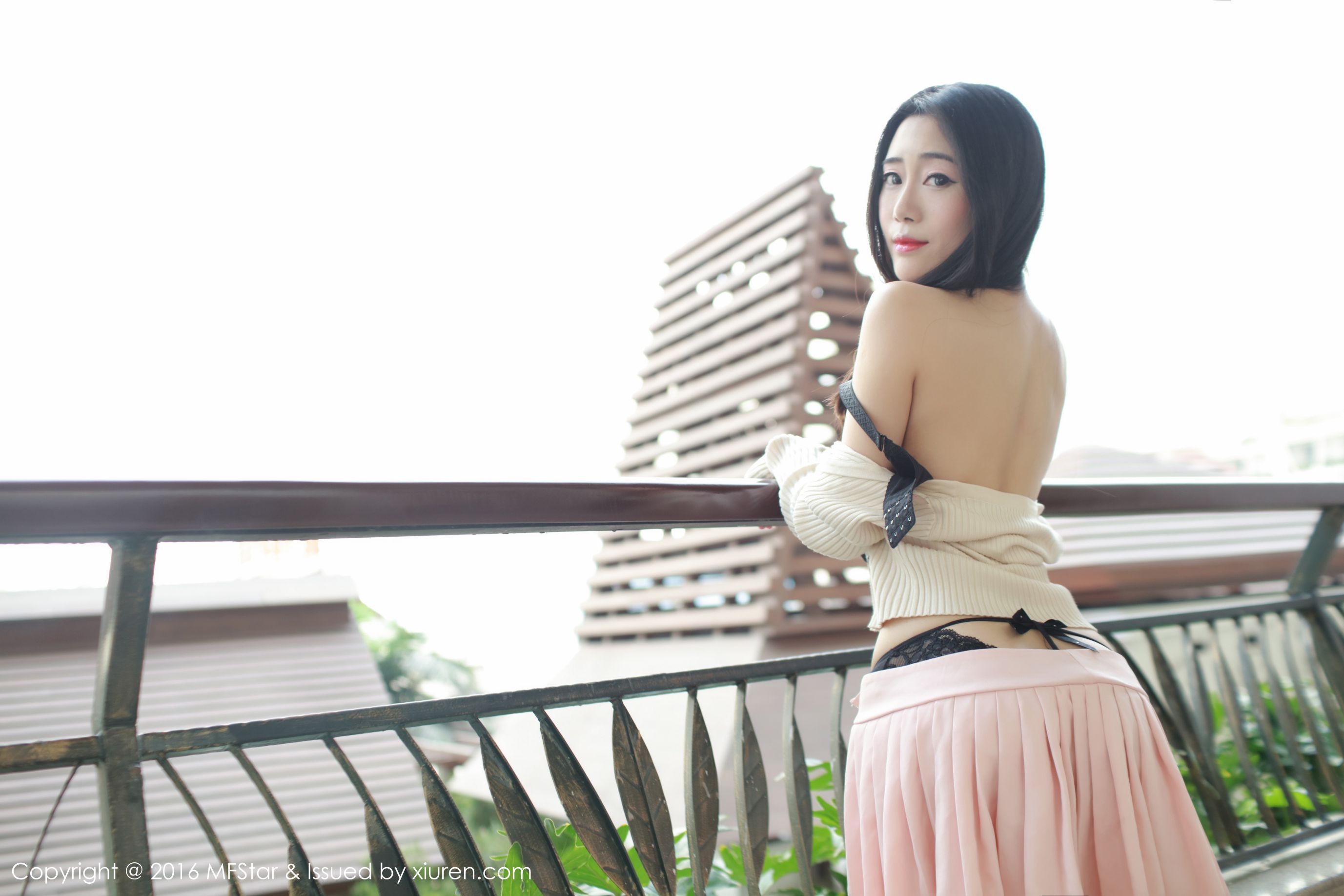 Dou Dou Liang Youlina 3 Different styles of Clothing Model Academy MFStar Vol.048