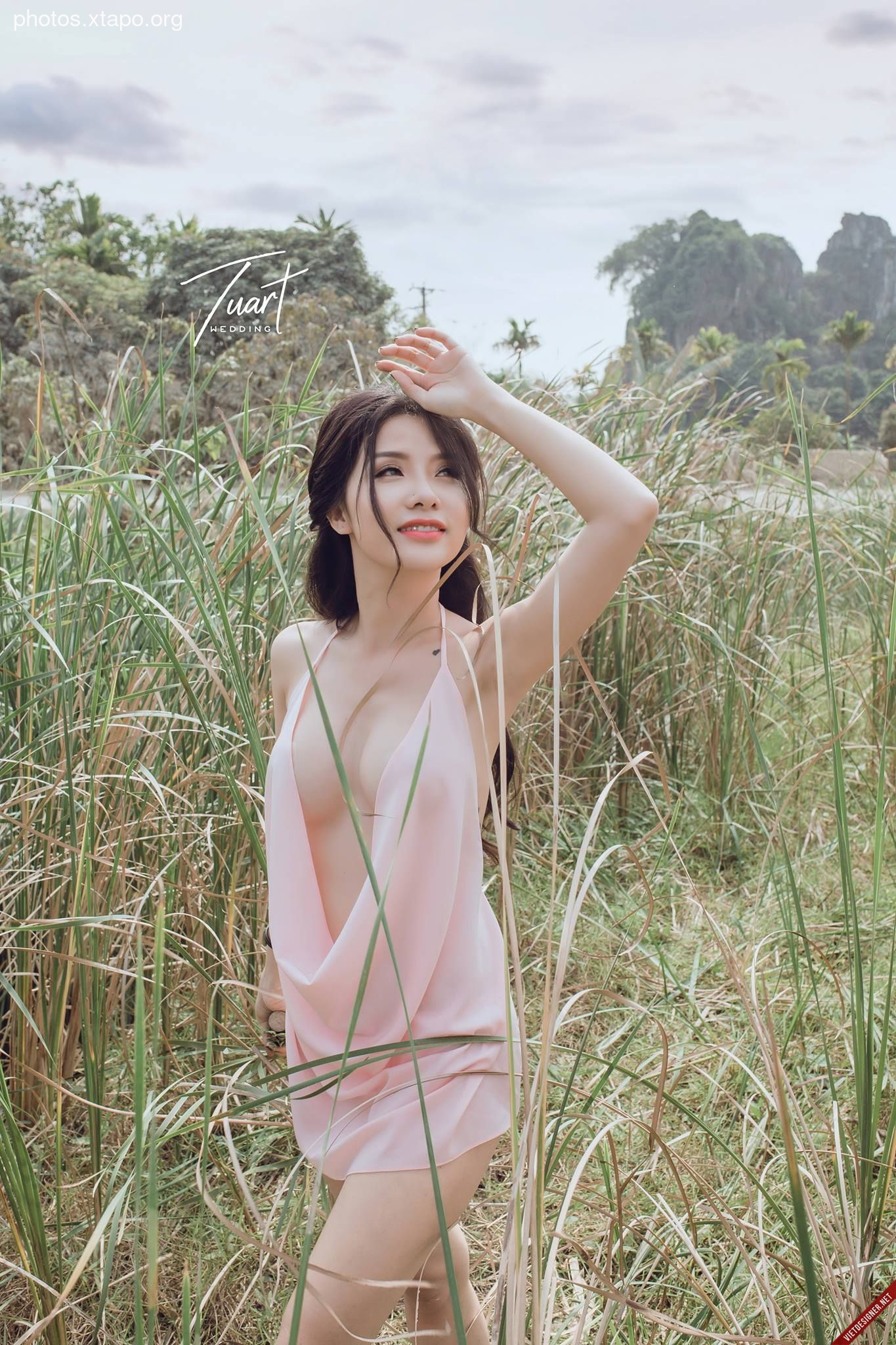 Vietnam Sexy Sisters Lakeside to Rescue Drowning Teenagers 1