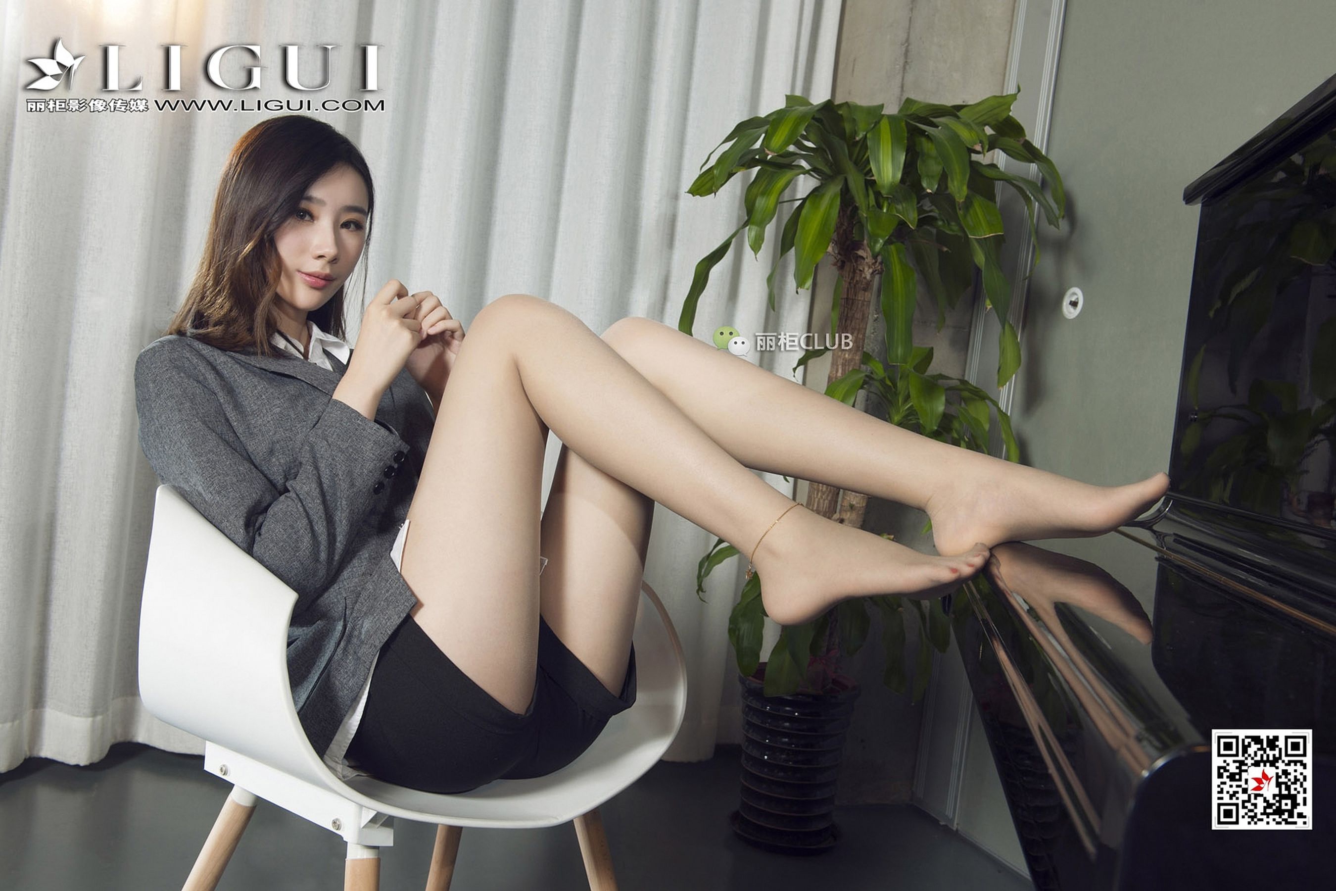 Model Liu Xun Office Stocks Stocks Beautiful Legs Foot LigUI