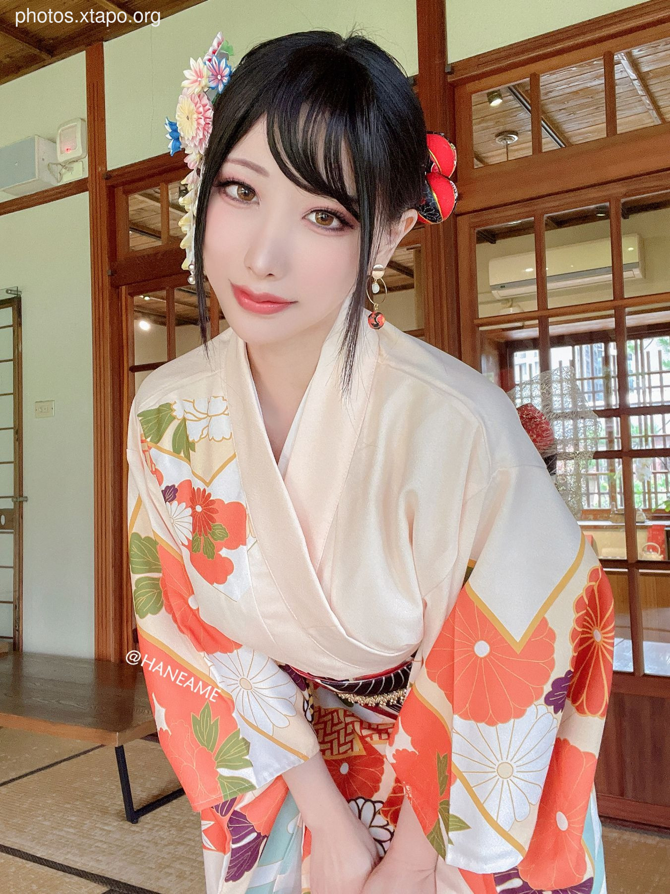 HaneAme 雨波 — Flower Print Kimono Girl