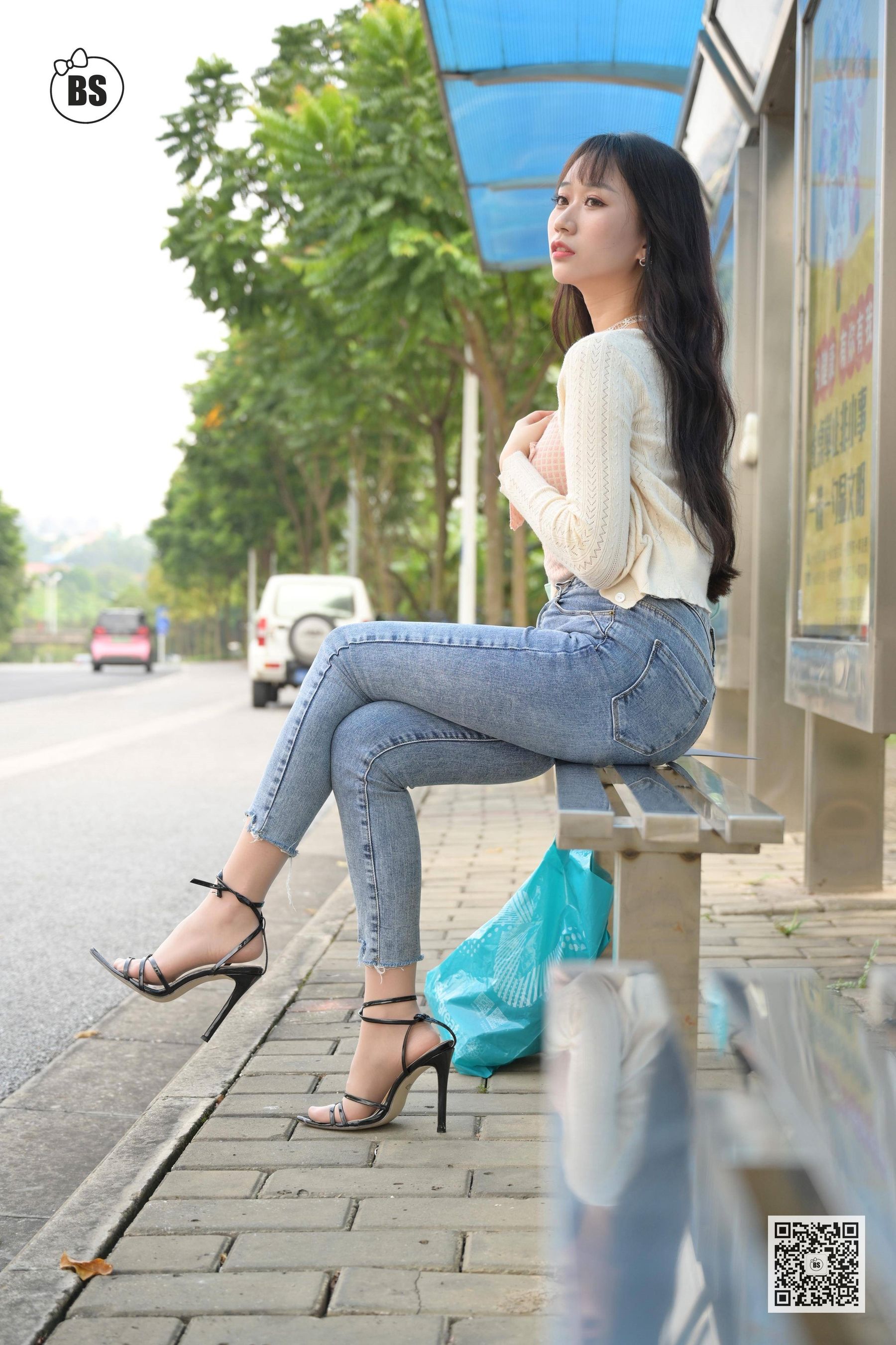 I want to think MX009 Mei West Bus Station Qiji Ji 4