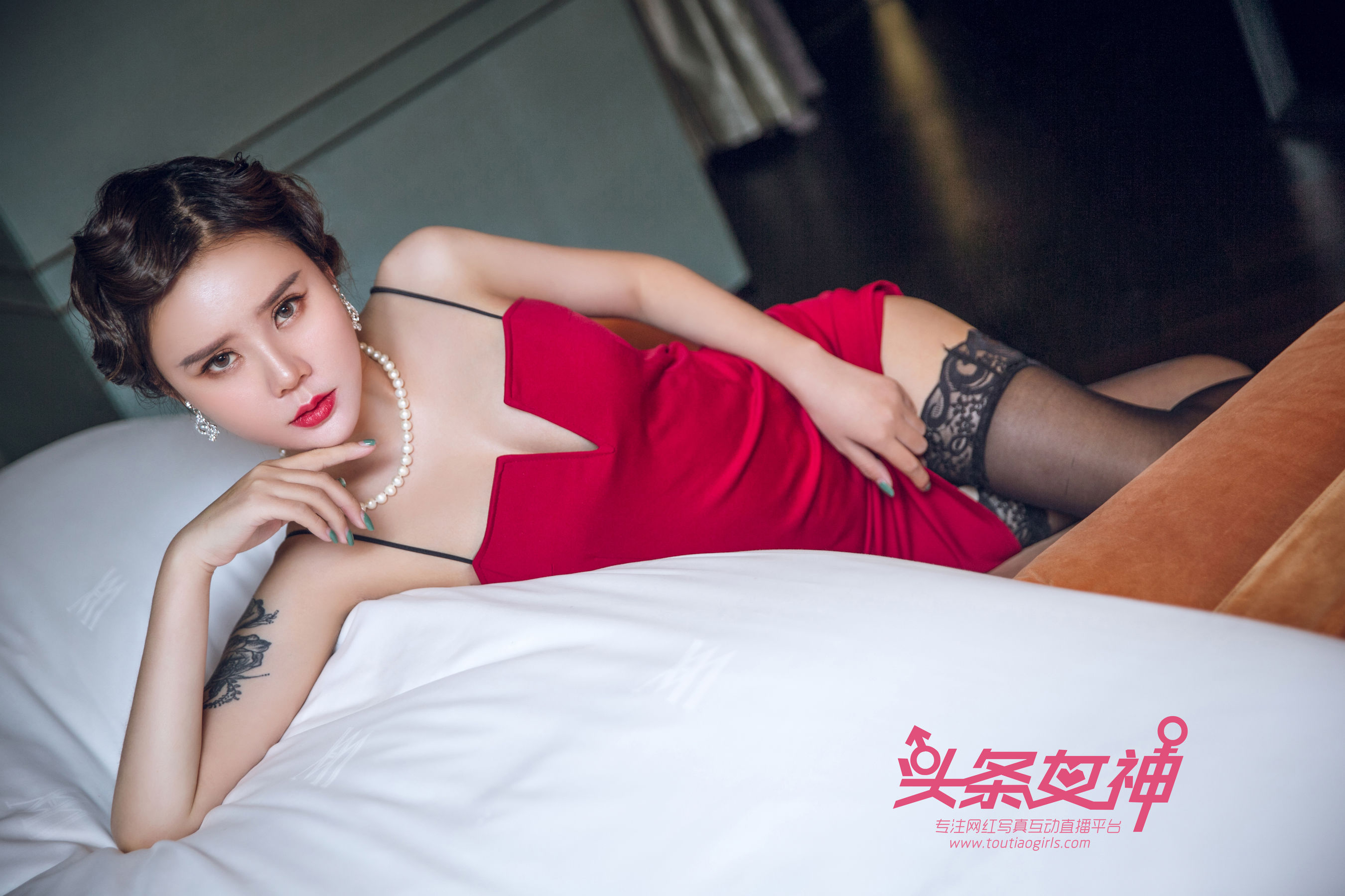 Elysha Night Shanghai Cheongsam LOGO Toutiao