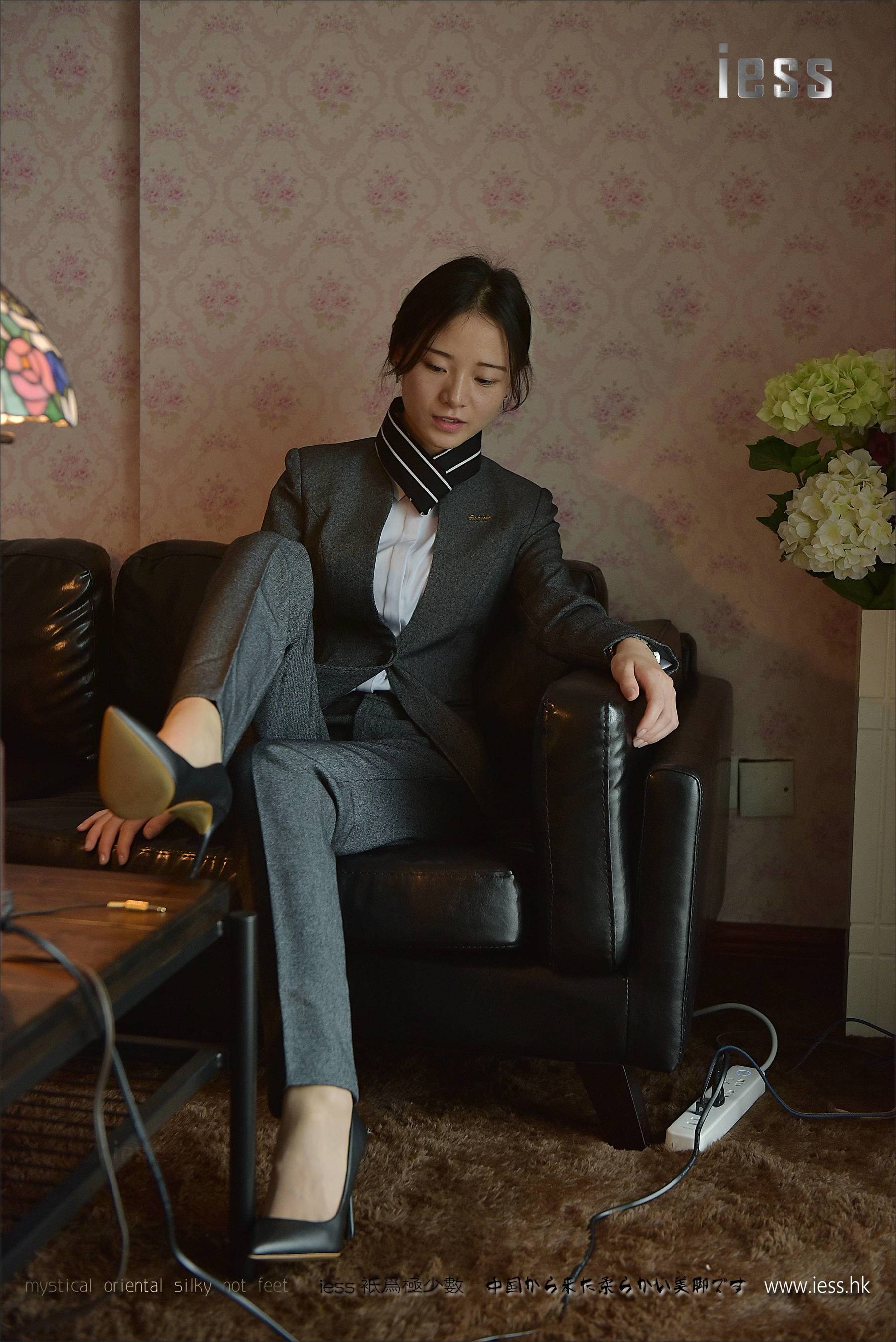 Silk Foot Bento 114 Little Six Little Six Pants Short Silk IESS Different Funbian