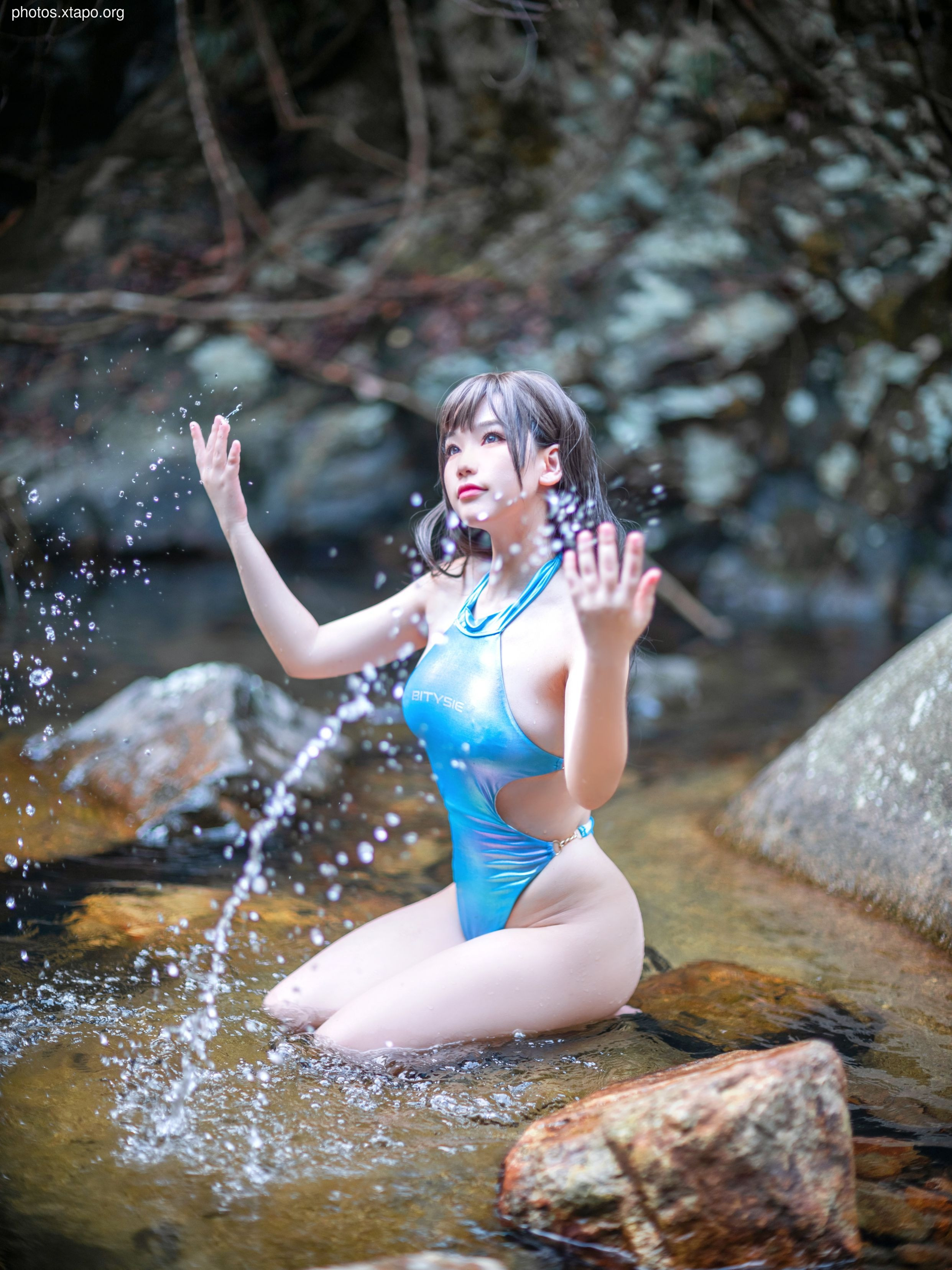 Qiqi Nananzi Swimming 40P3V