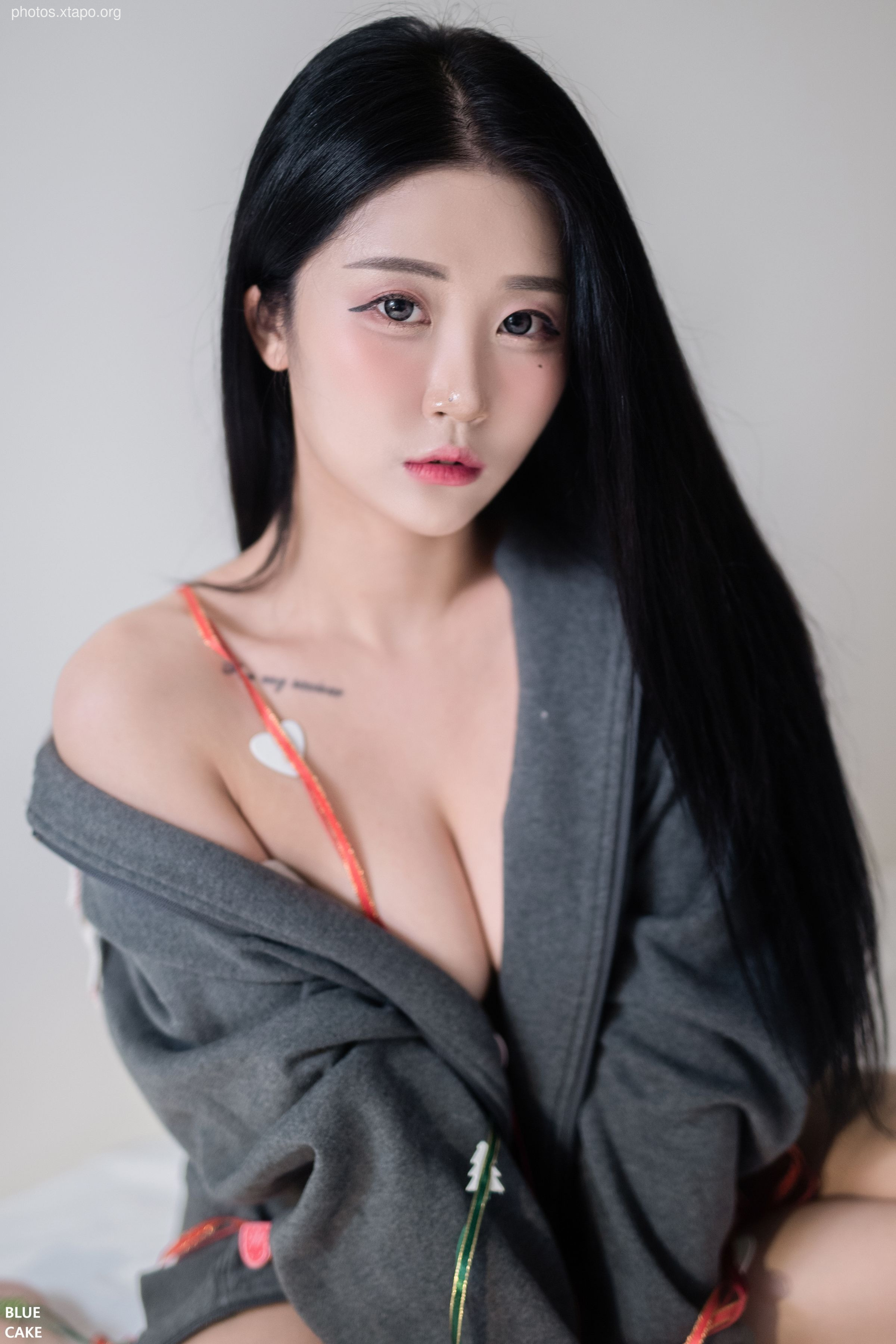 Bomi (보미) - NO.10 BLUECAKE Christmas with my Bomi &amp Lover 146P-2.18GB