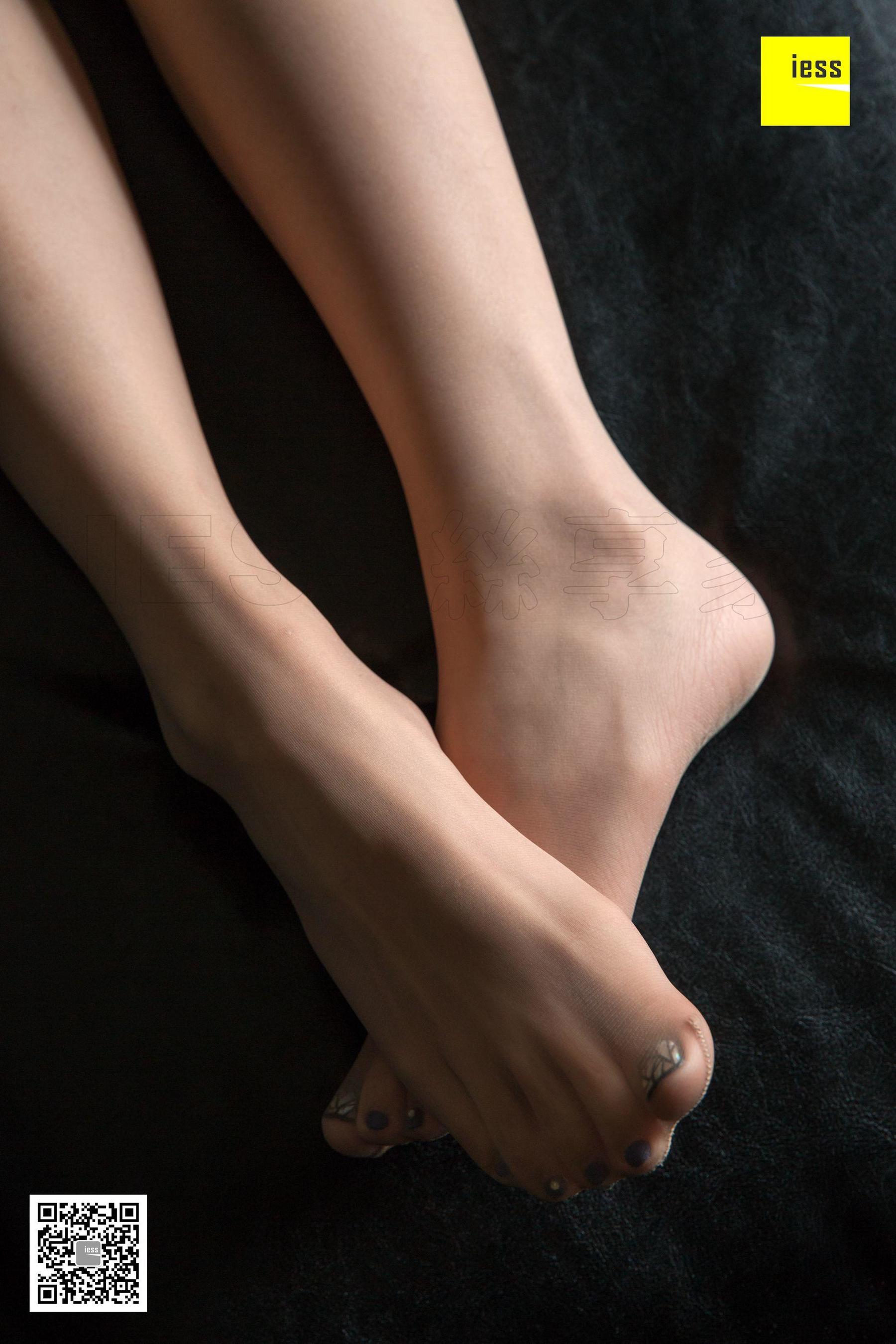 Spicy Mom Junjun The Performing Foot Foot of the Pork Mom Polying Different Thoughts to IESS Silk House 244