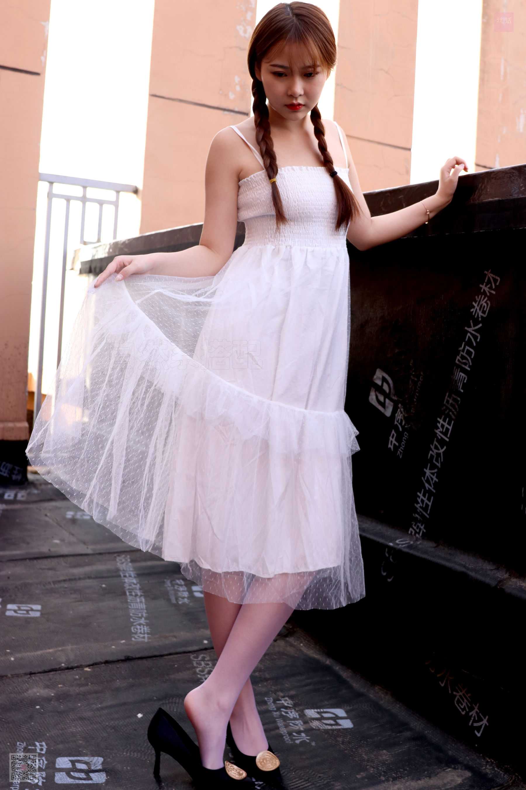 Sihua SH021 girl who dances in the rooftop of Su Yu