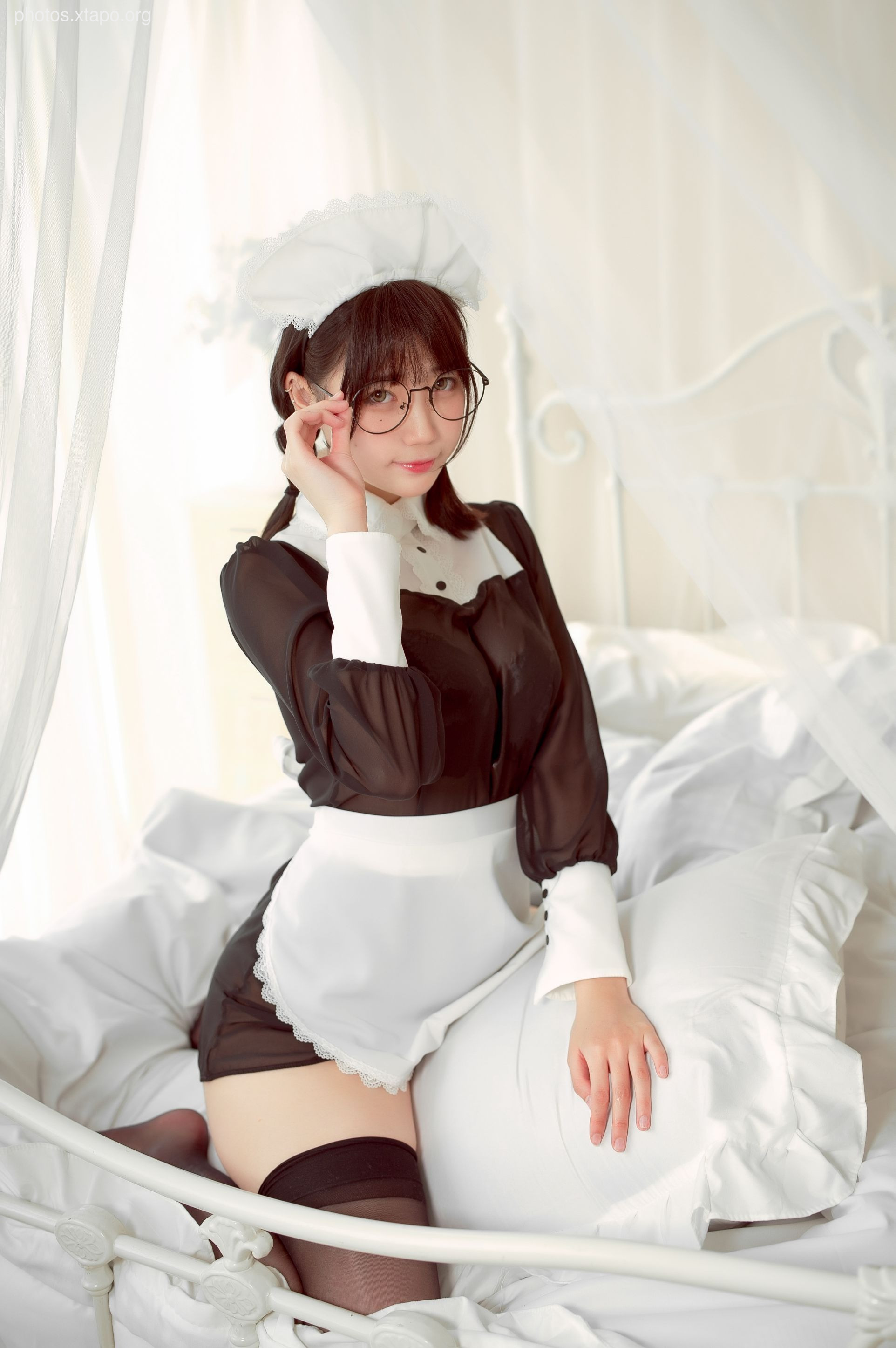 Zhou Yan is a cute rabbit-maid