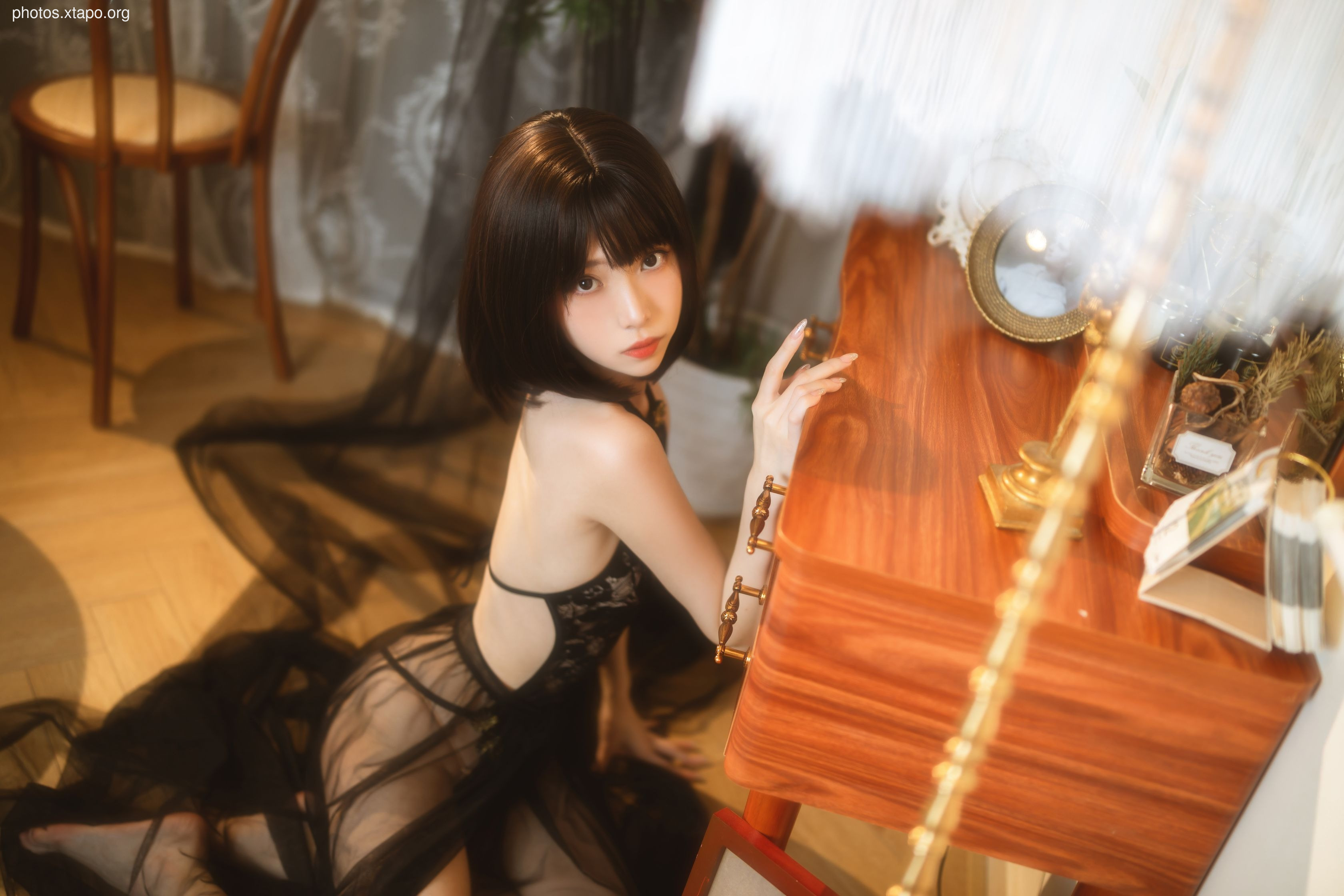 Xu Lan Lan Blackfast Cheongsam