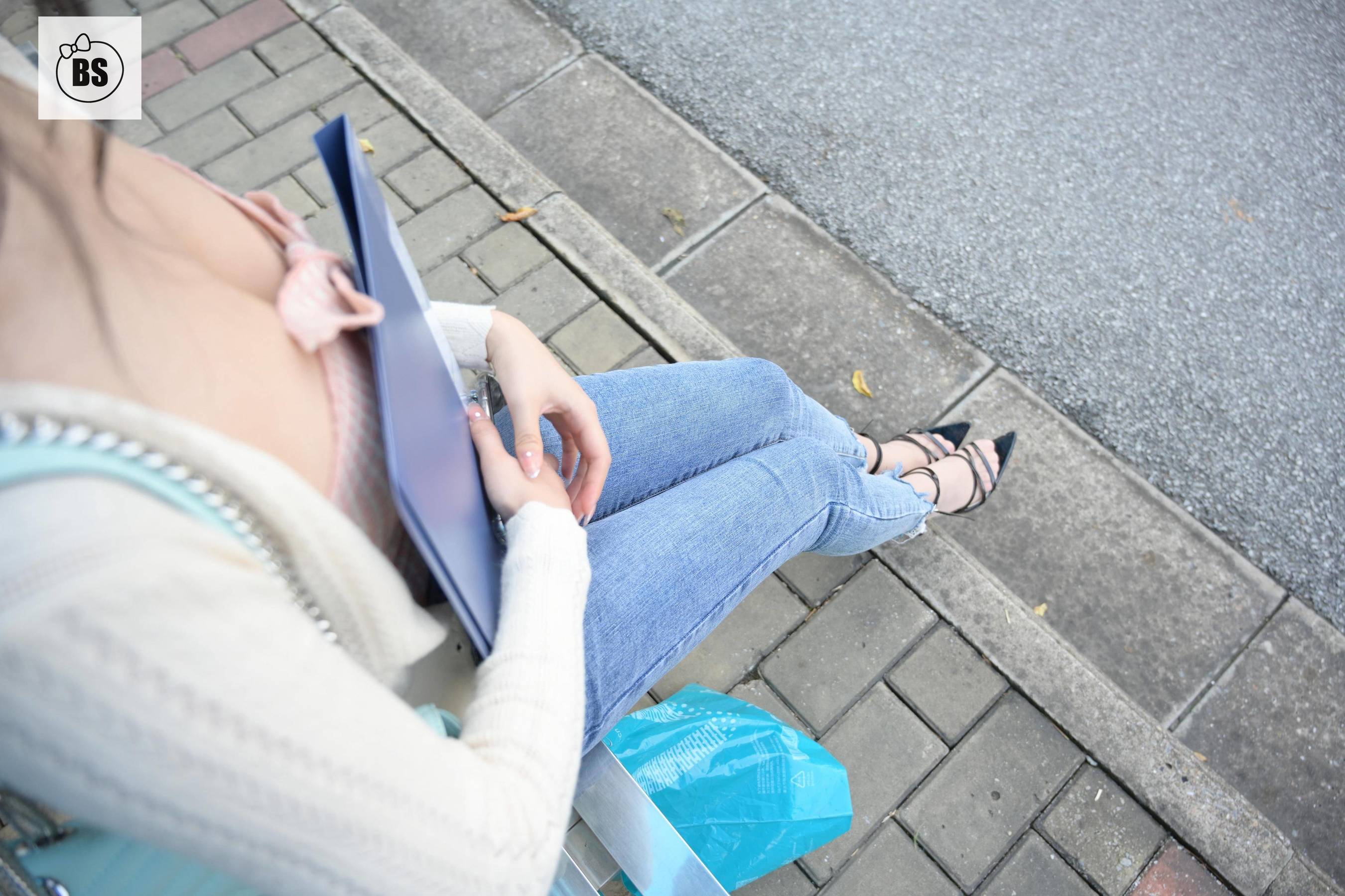 I want to think MX009 Mei West Bus Station Qiji Ji 4