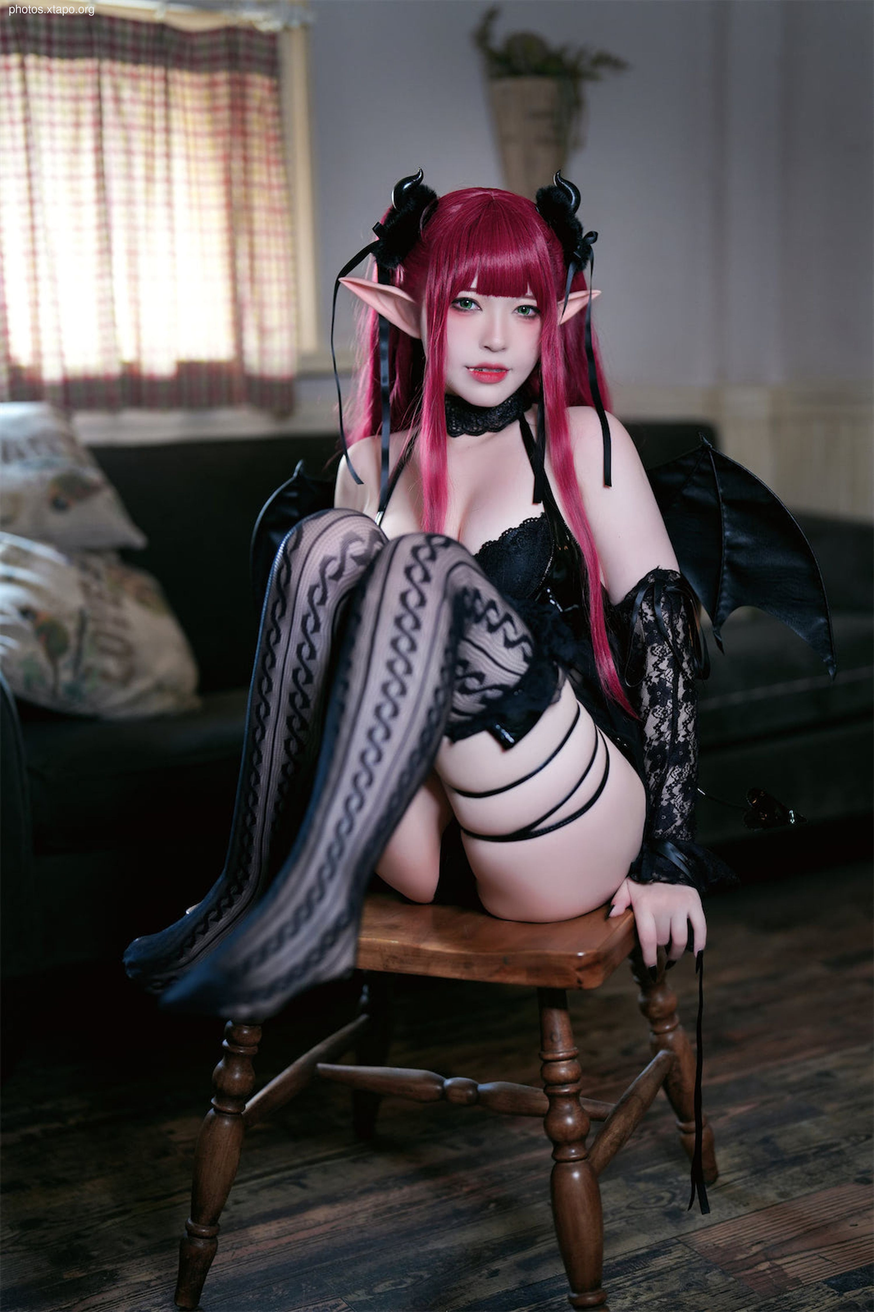 Half-half little devil Liz 62P2V-715MB