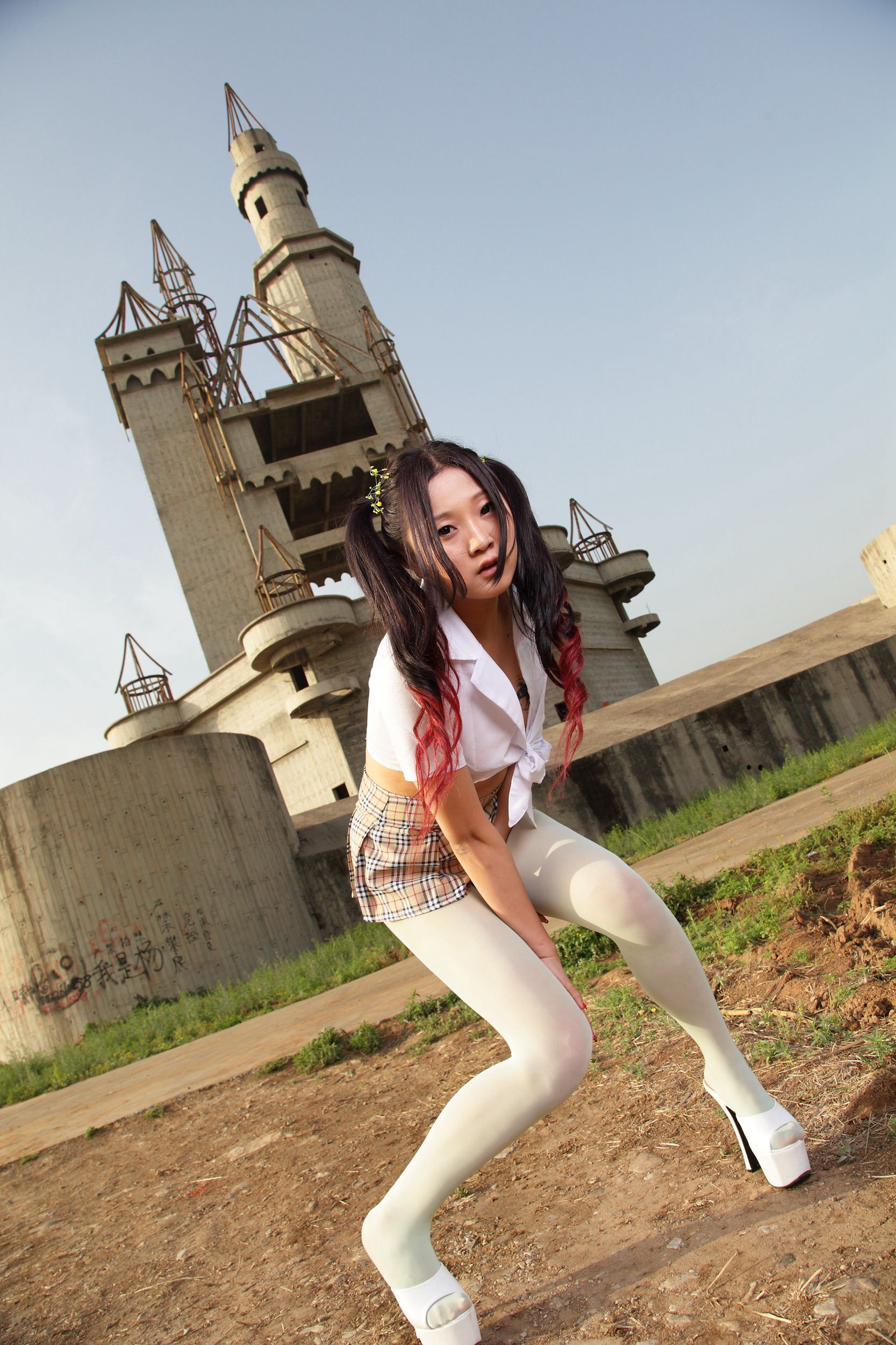 I love wearing stockings, I also love travel, and I love to only wear stockings to travel AISS Aisi