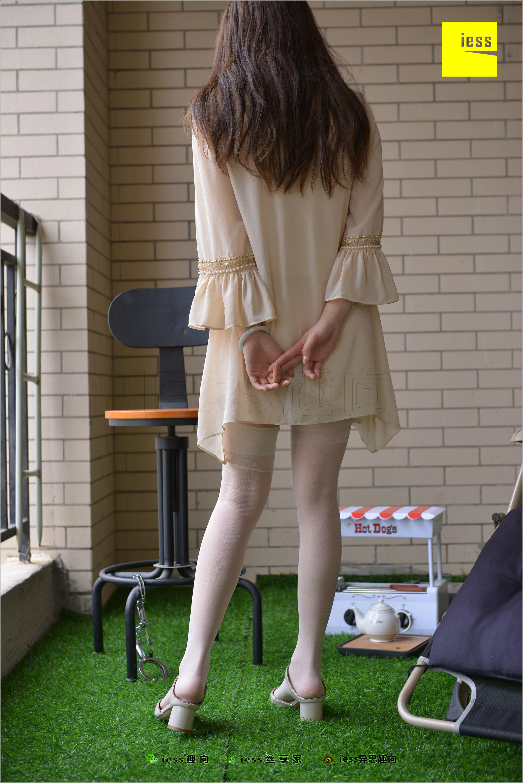 Xiao Jie's Little Classic Retro Pure White Nylon Silk Different Thoughts to IESS Silk Foot Bento 227