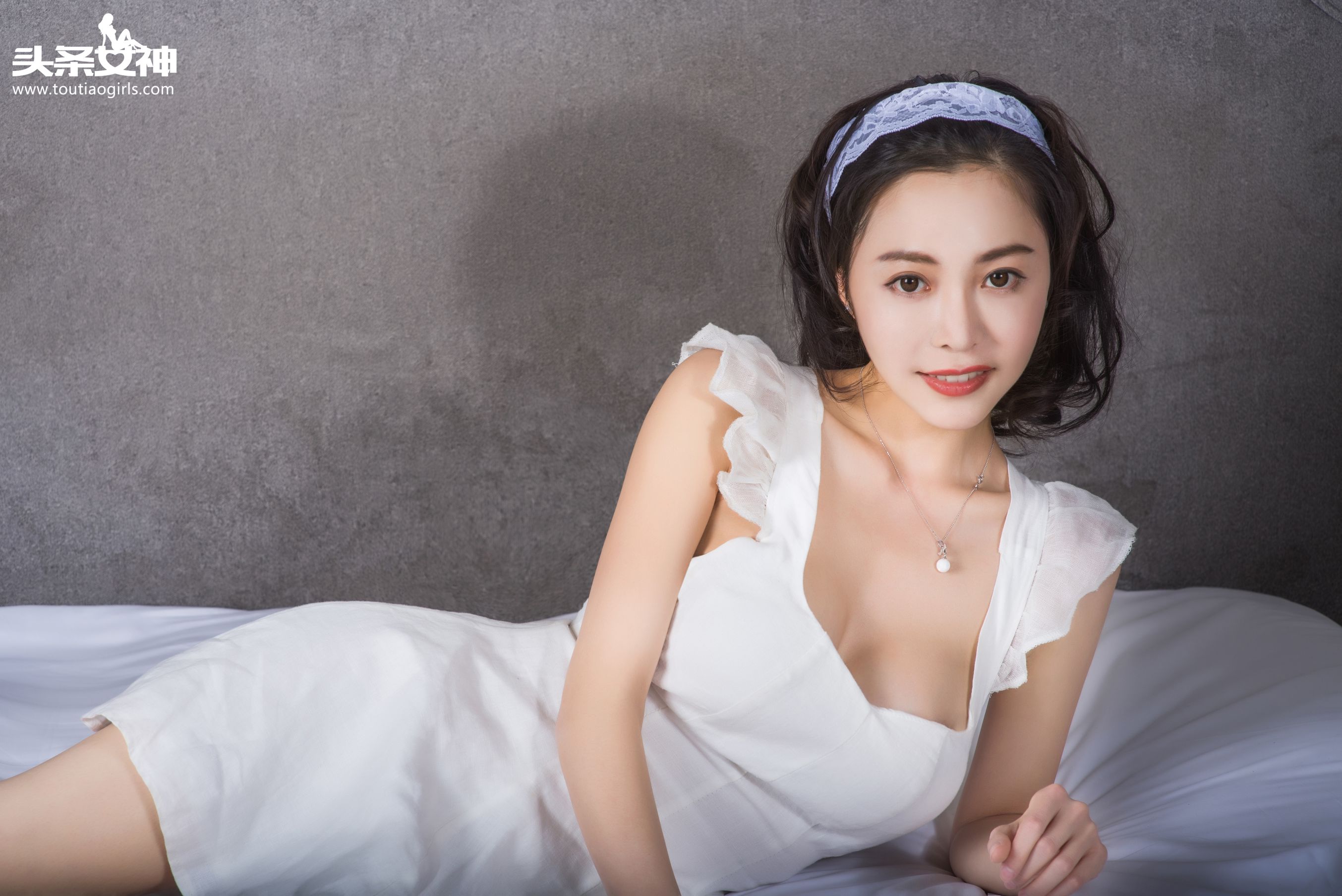 Xiao Ai Sensitive New Wife Headline Goddess