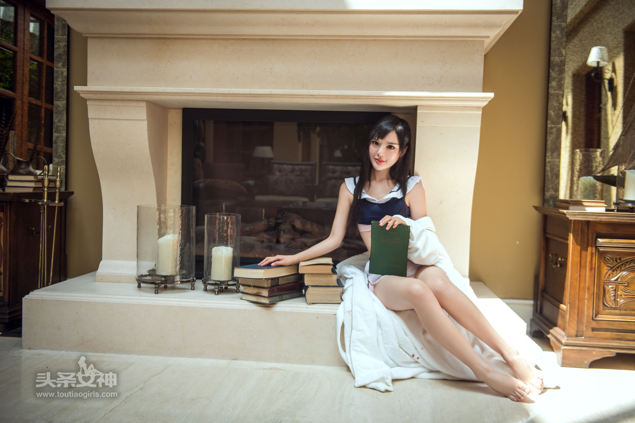 Zhou Xiyan's Student Service Fantasy Loli Headline Goddess