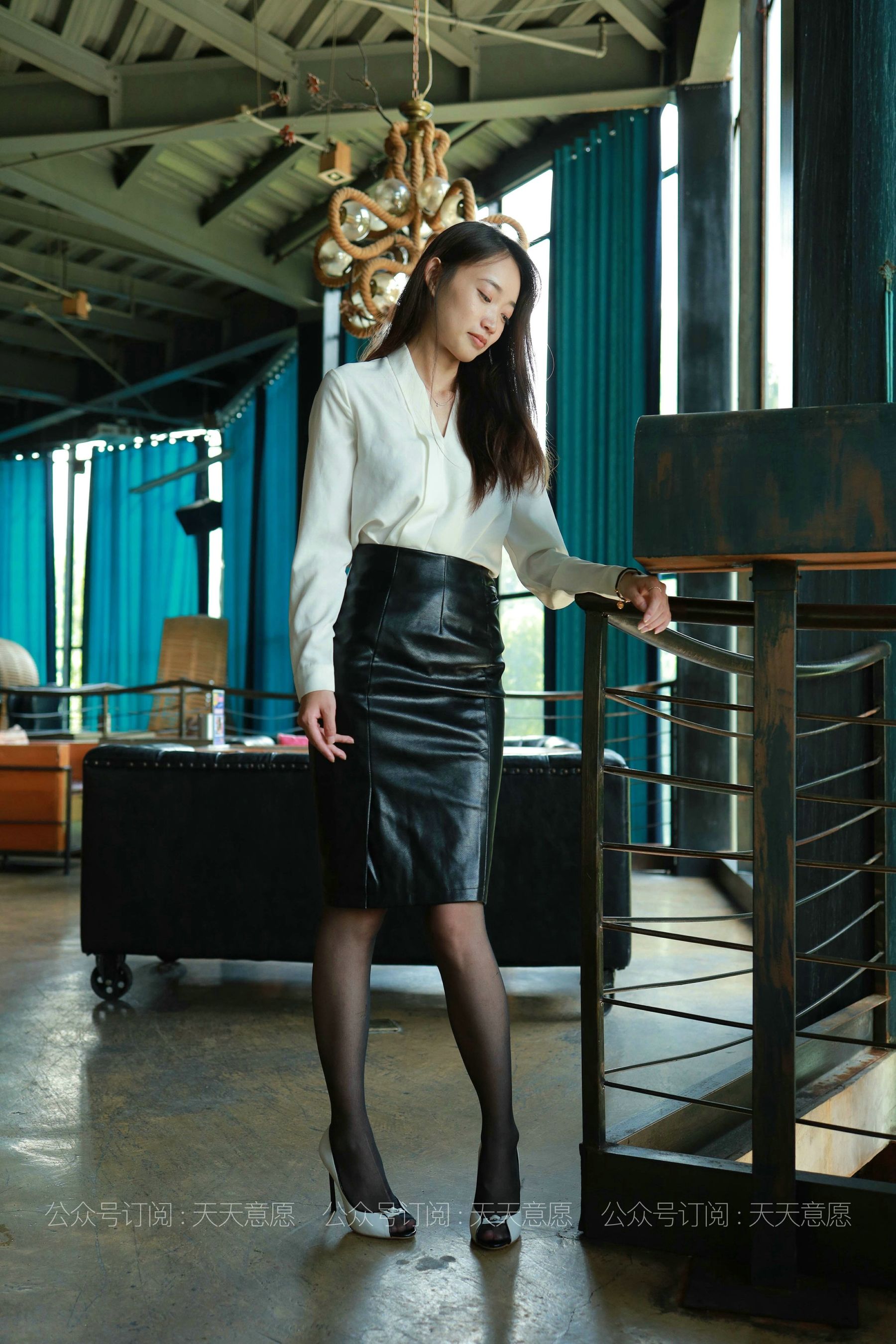 IESS Thoughts Fun Model: Xiaogao OL Black Rose