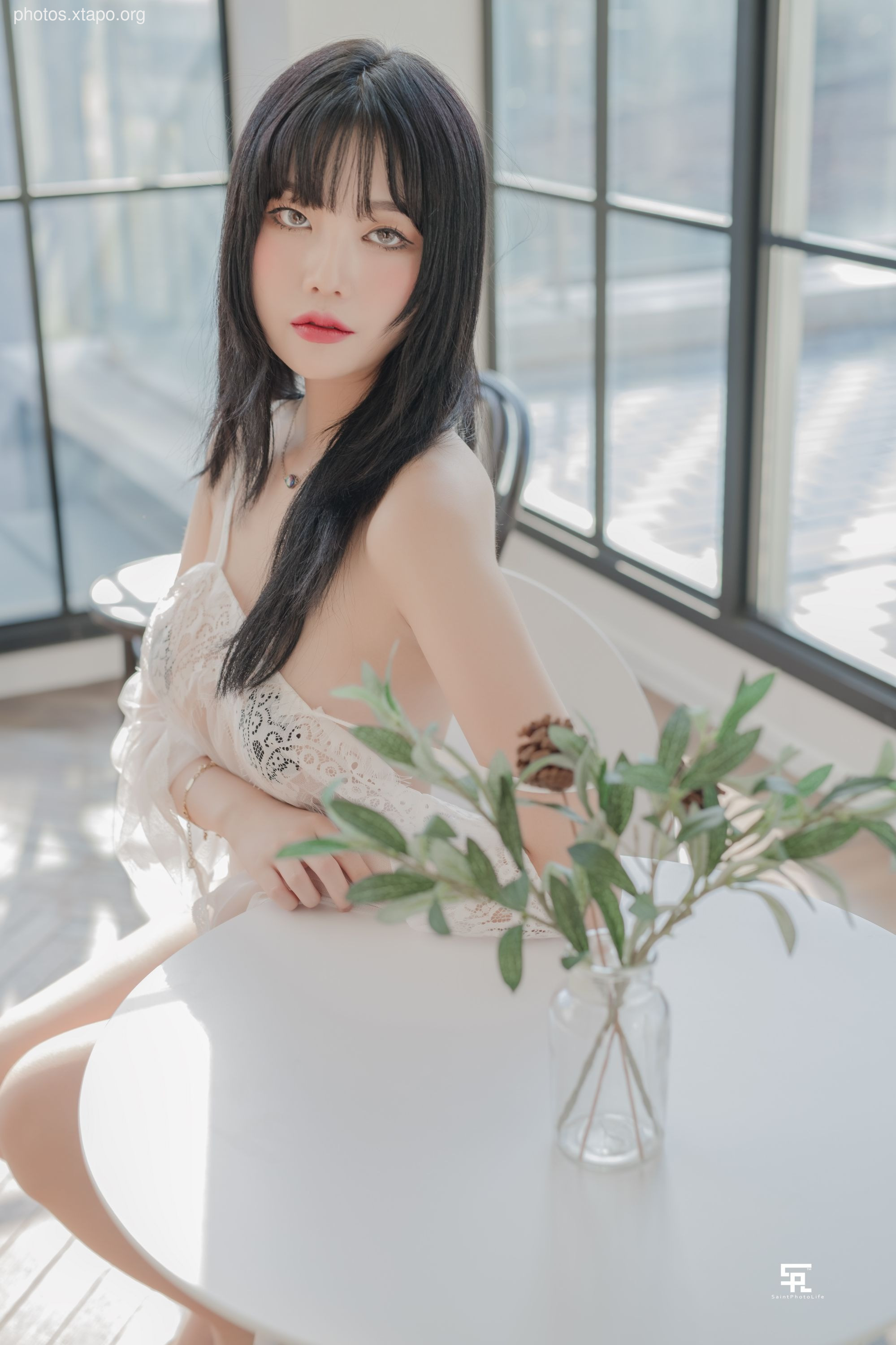 Yuna (윤아) - NO.008 SAINT Photolife BLOOM Vol.01 52P-315MB