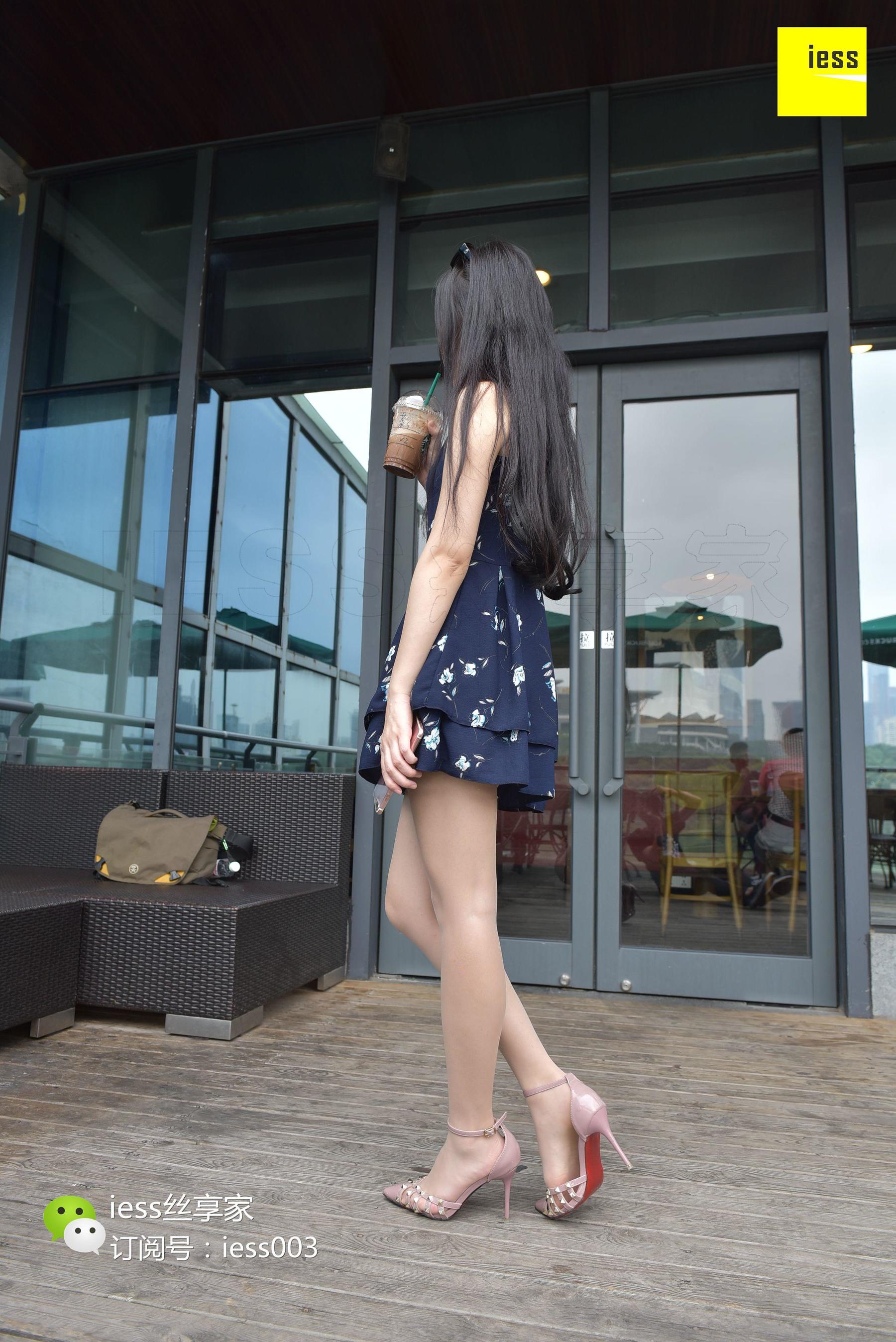 Si Xiangjia 038 Xinxin Girl in the Sun in Starbucks II IESS Thoughts and Fun