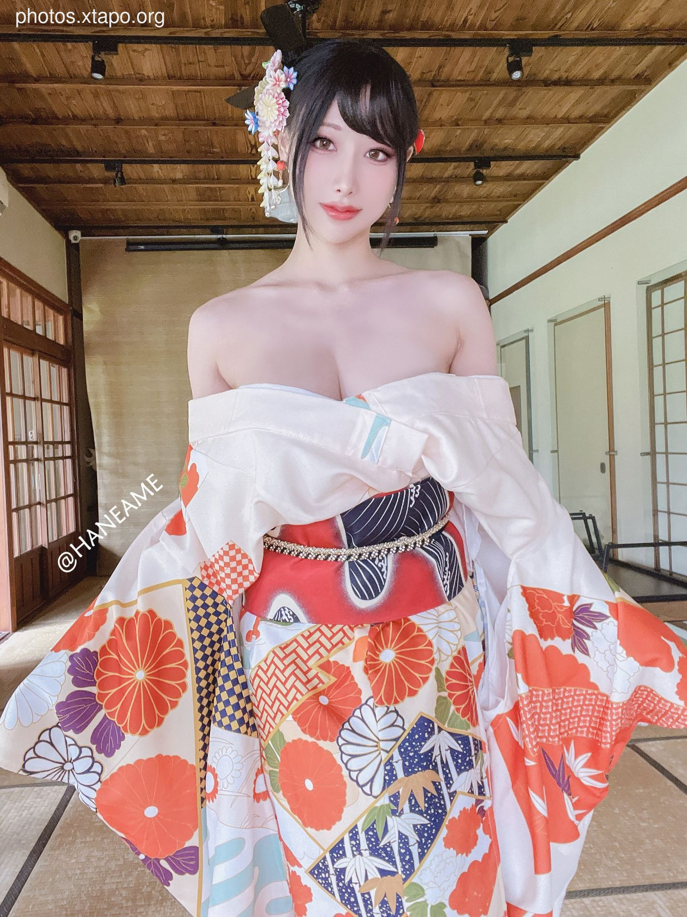 HaneAme 雨波 — Flower Print Kimono Girl